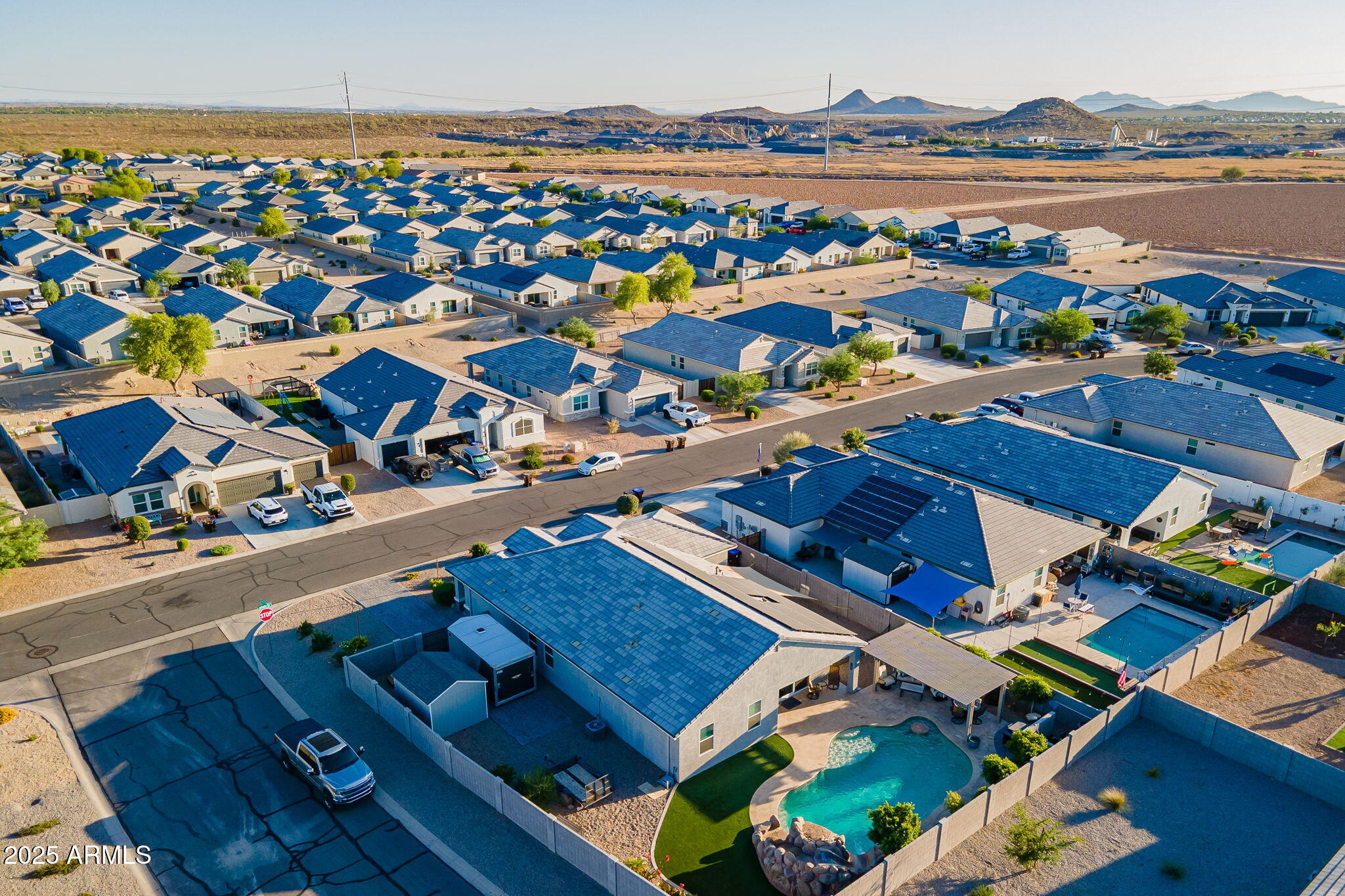 9454 E Alfalfa Drive