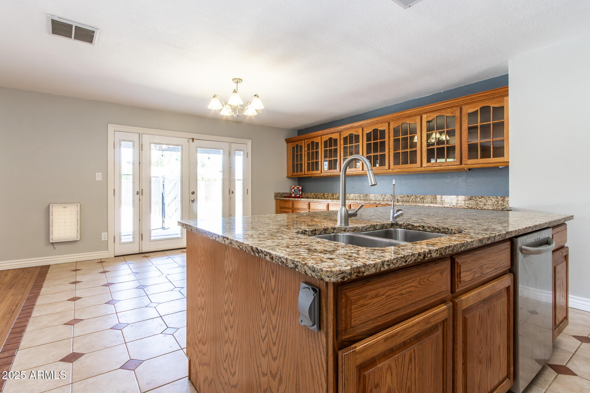 2338 E JAVELINA Avenue