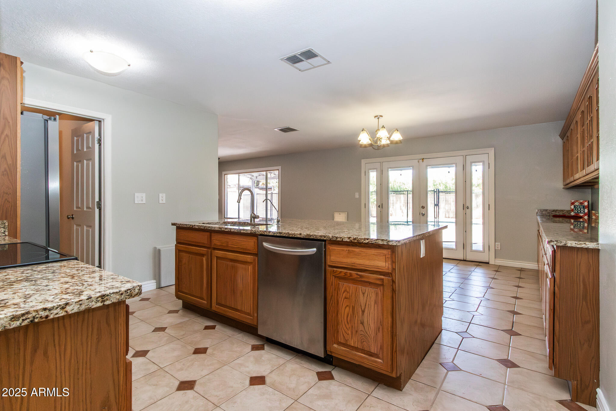 2338 E JAVELINA Avenue