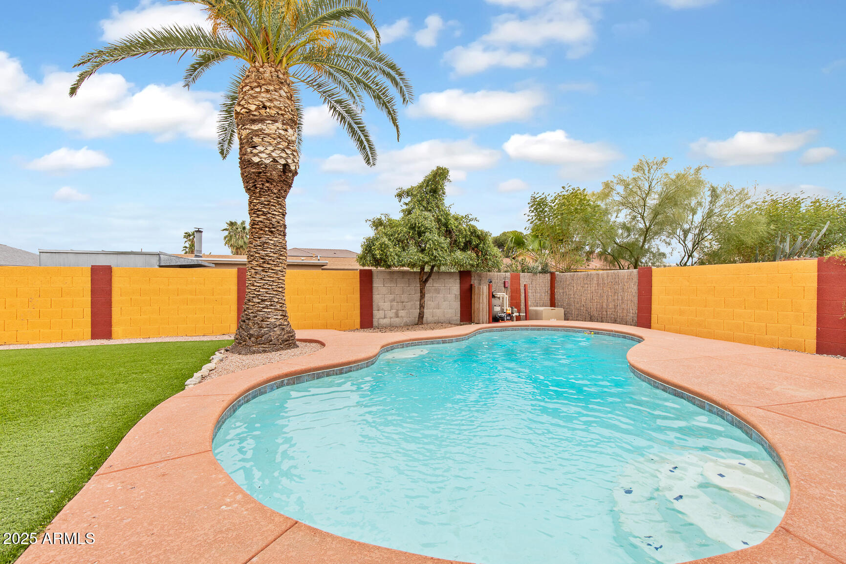 1601 W MARCO POLO Road