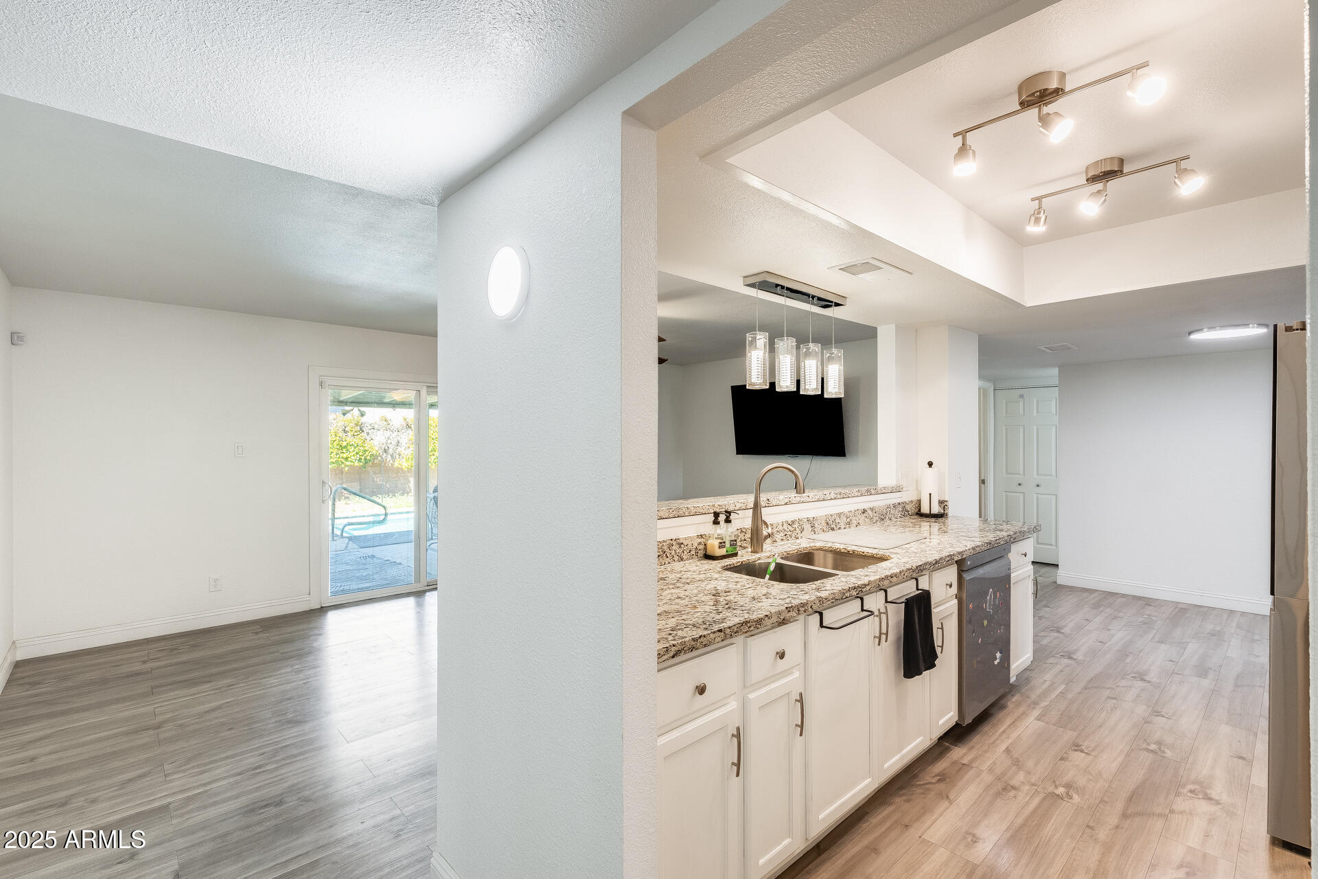 5352 W PORT AU PRINCE Lane