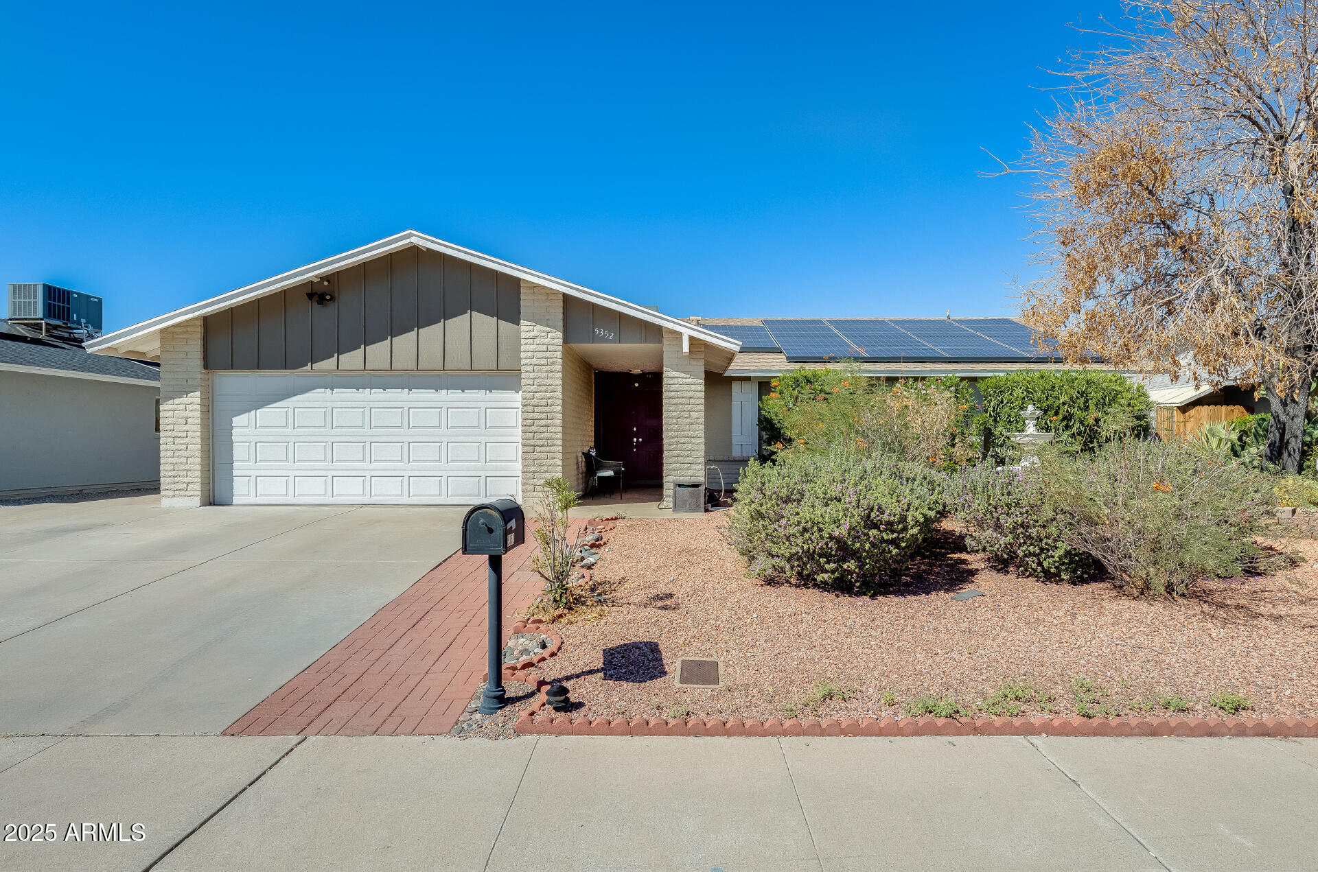 5352 W PORT AU PRINCE Lane