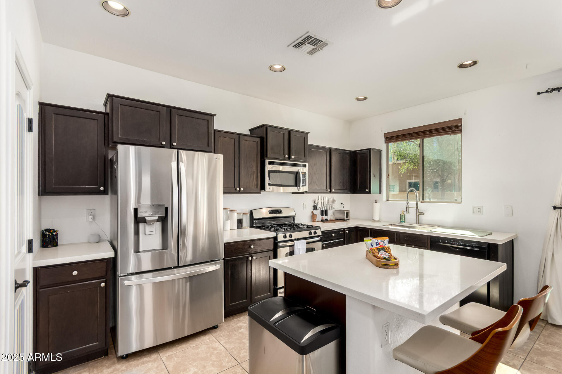 4083 E CHERRY HILLS Drive