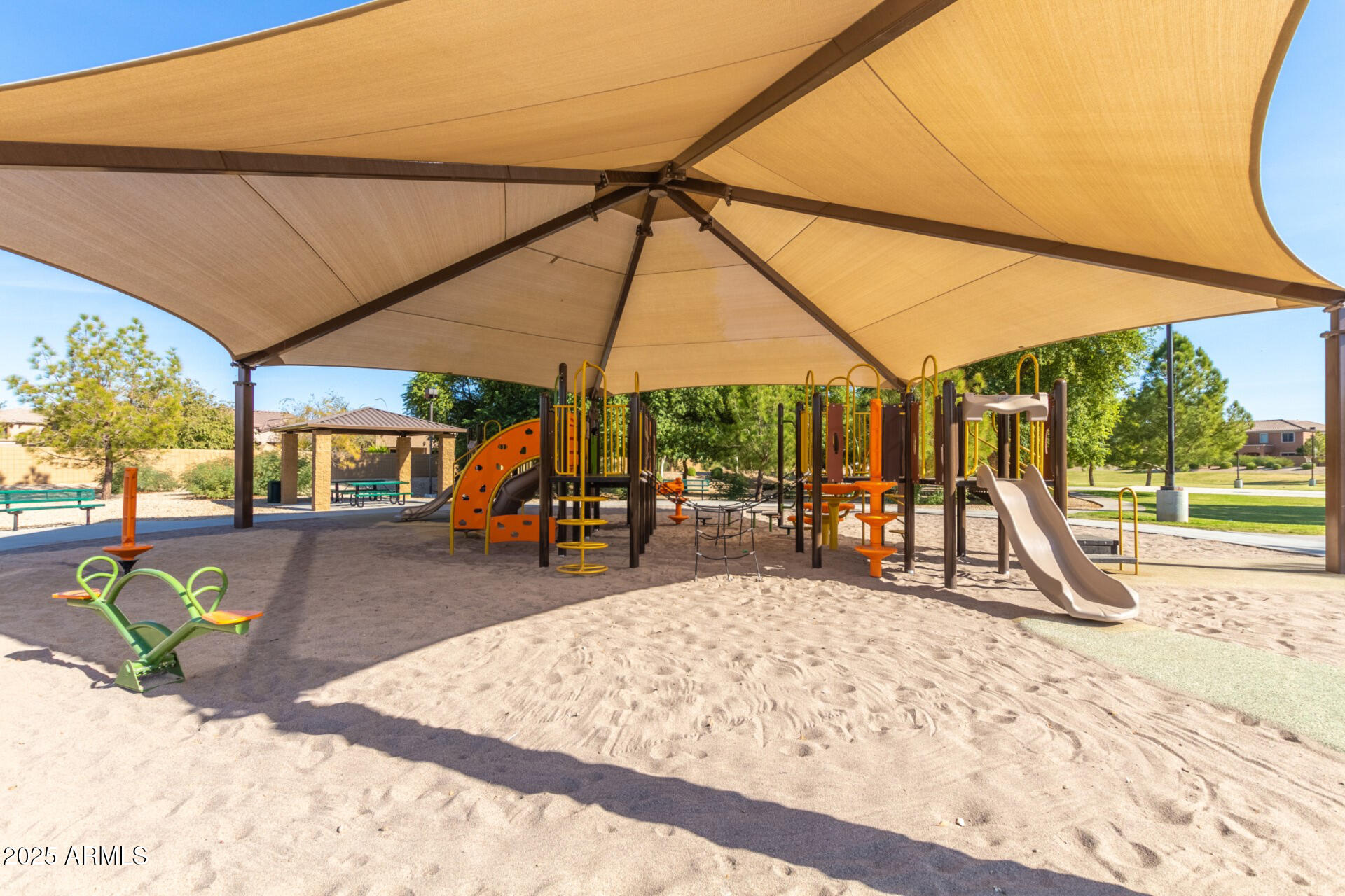 4083 E CHERRY HILLS Drive