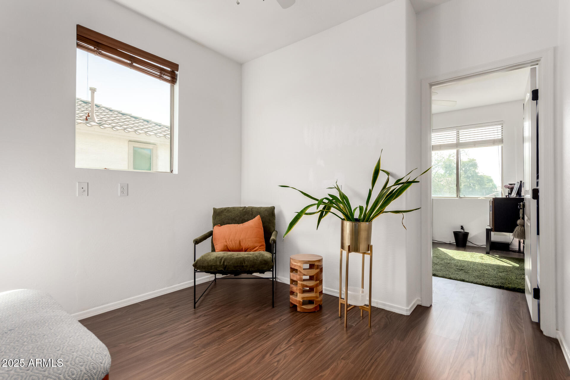 4083 E CHERRY HILLS Drive