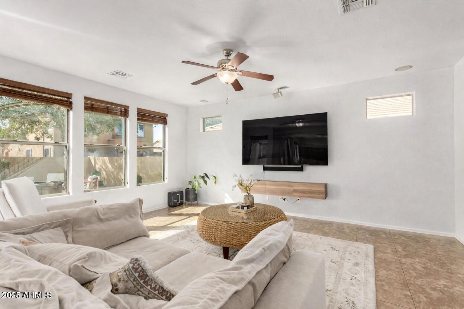 4083 E CHERRY HILLS Drive