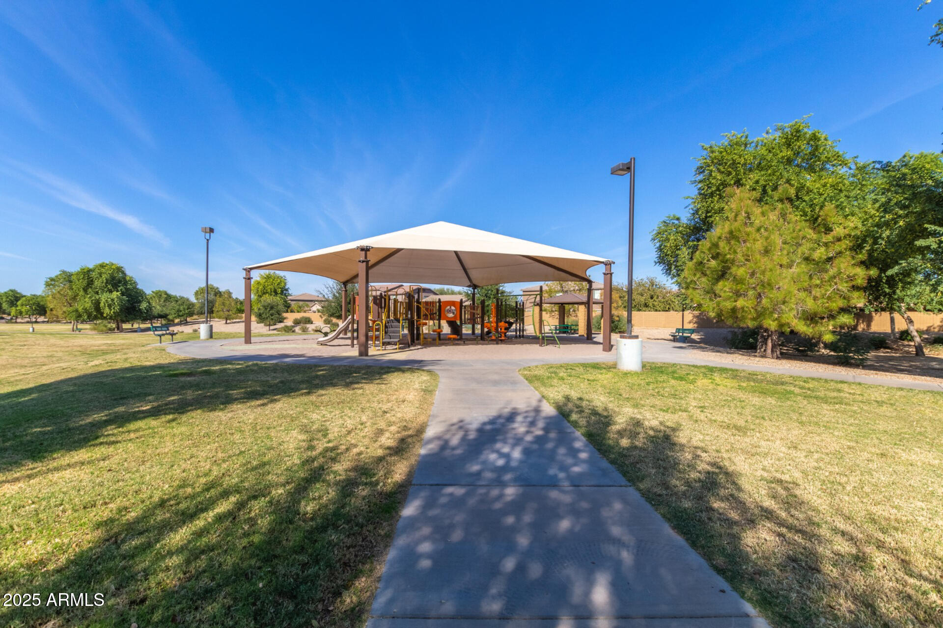 4083 E CHERRY HILLS Drive