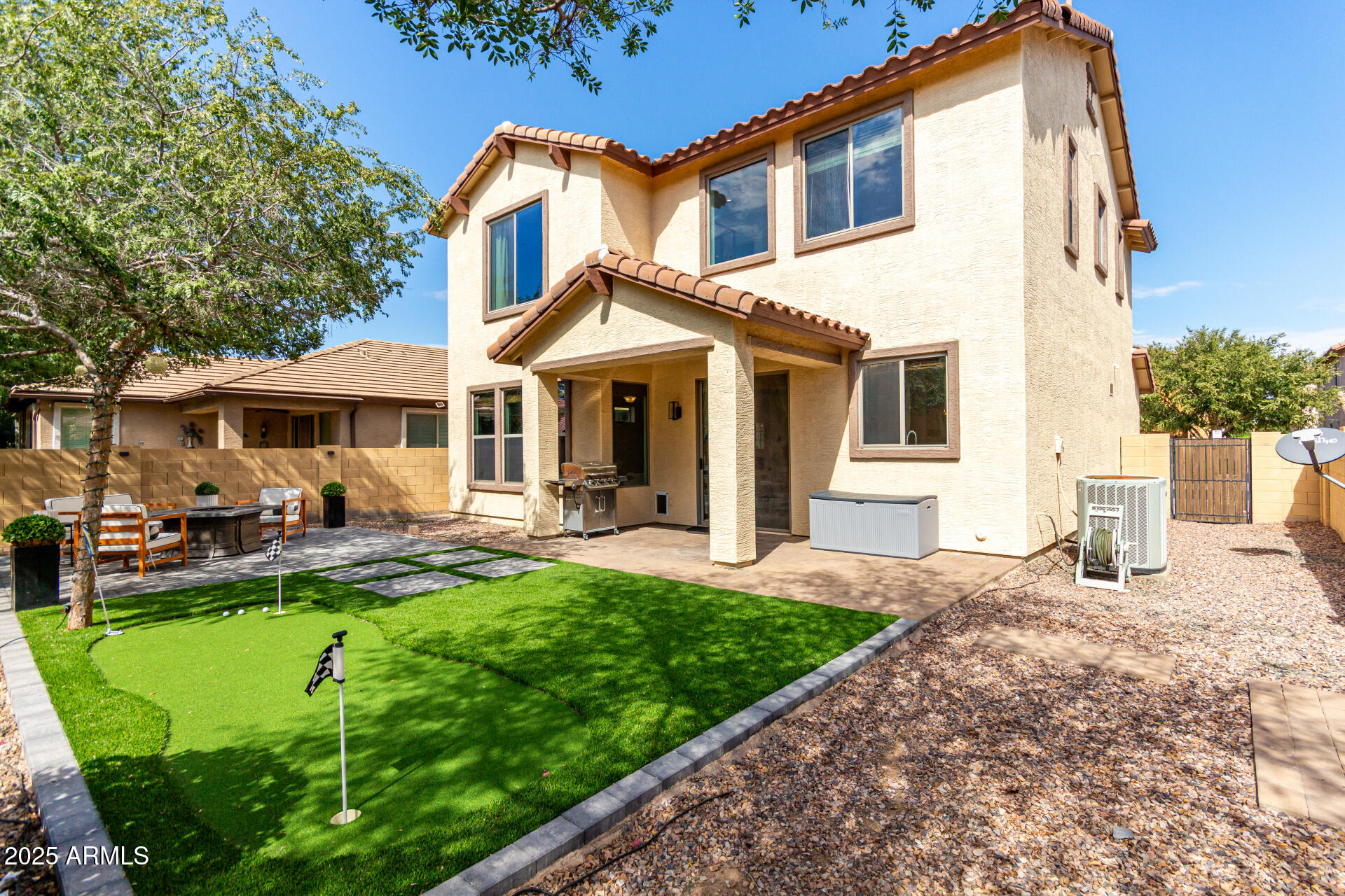 4083 E CHERRY HILLS Drive