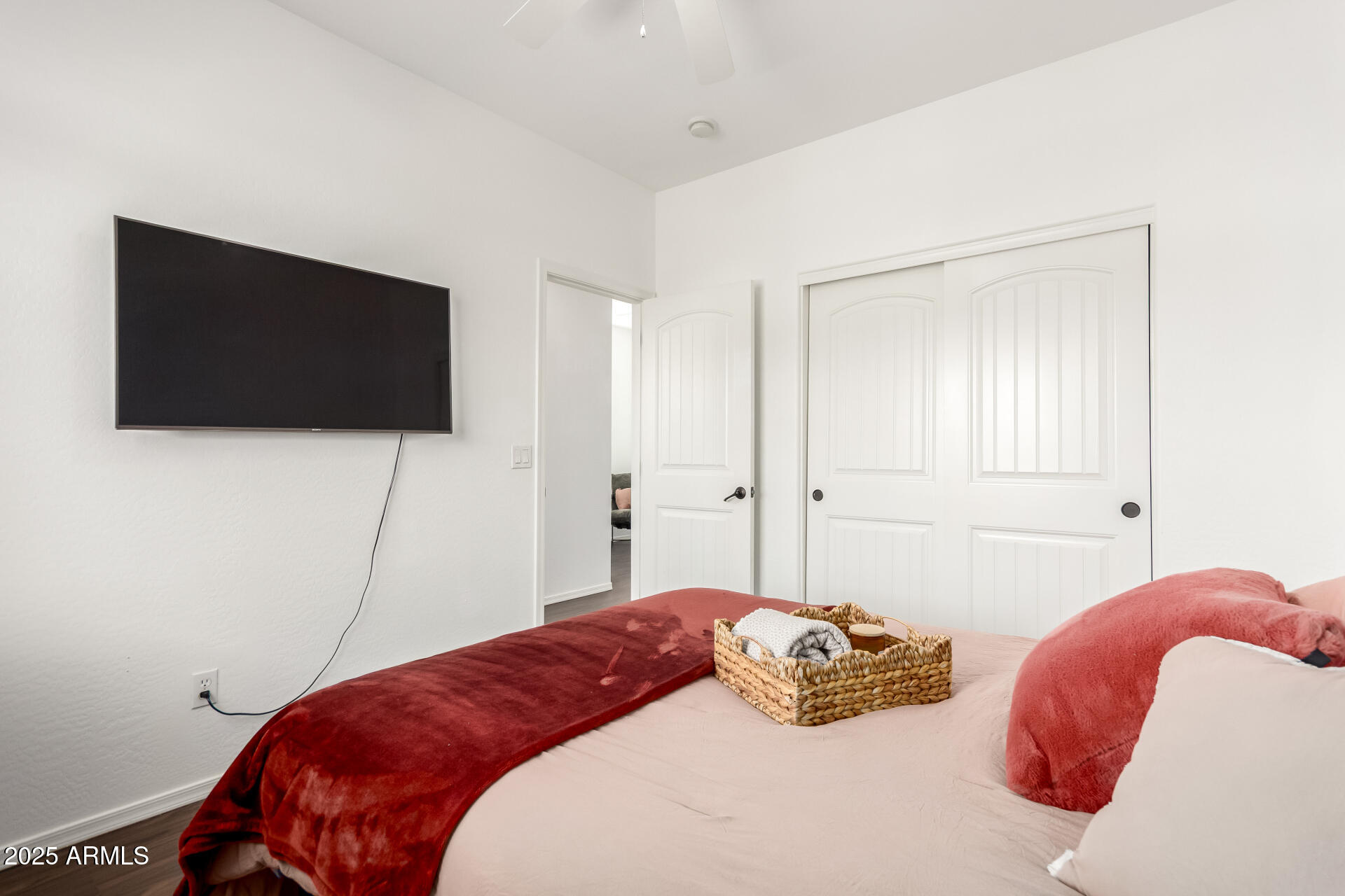 4083 E CHERRY HILLS Drive