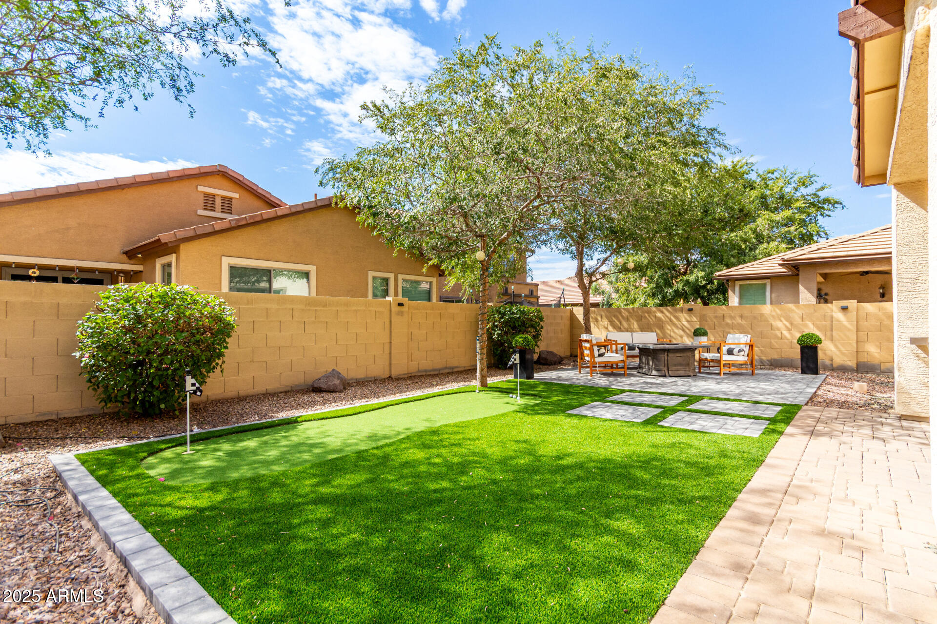 4083 E CHERRY HILLS Drive