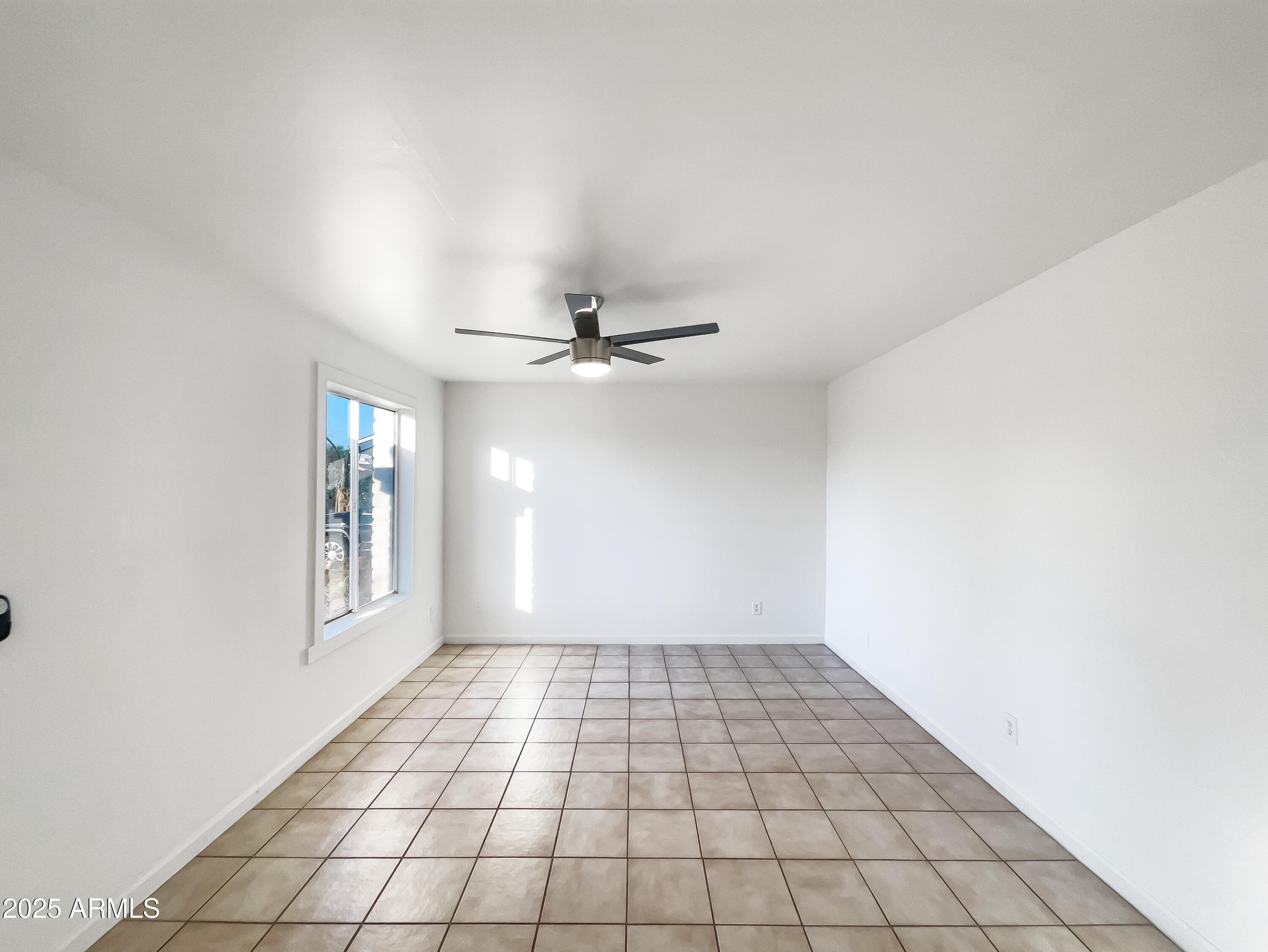 4244 E SAINT CATHERINE Avenue