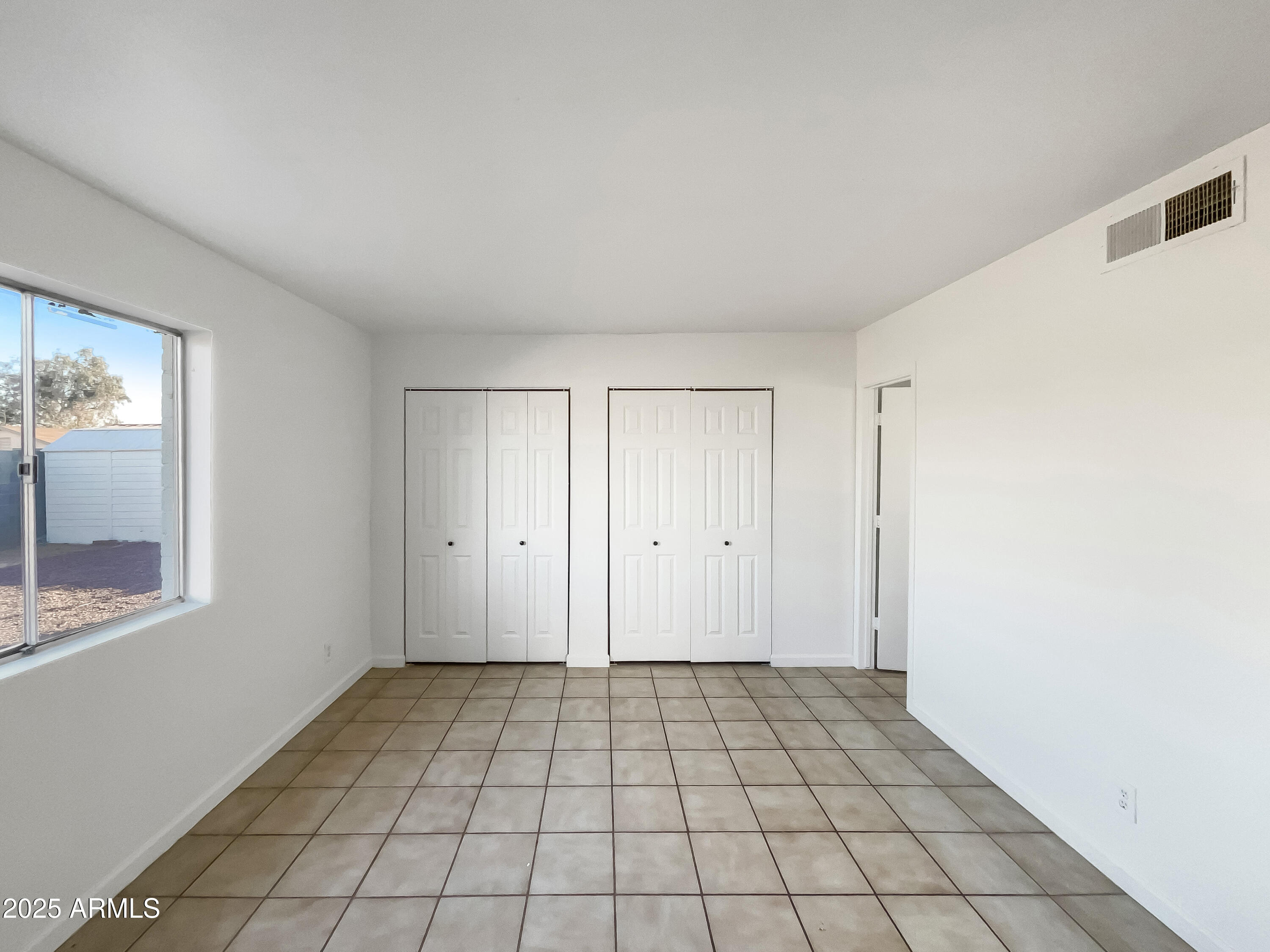 4244 E SAINT CATHERINE Avenue