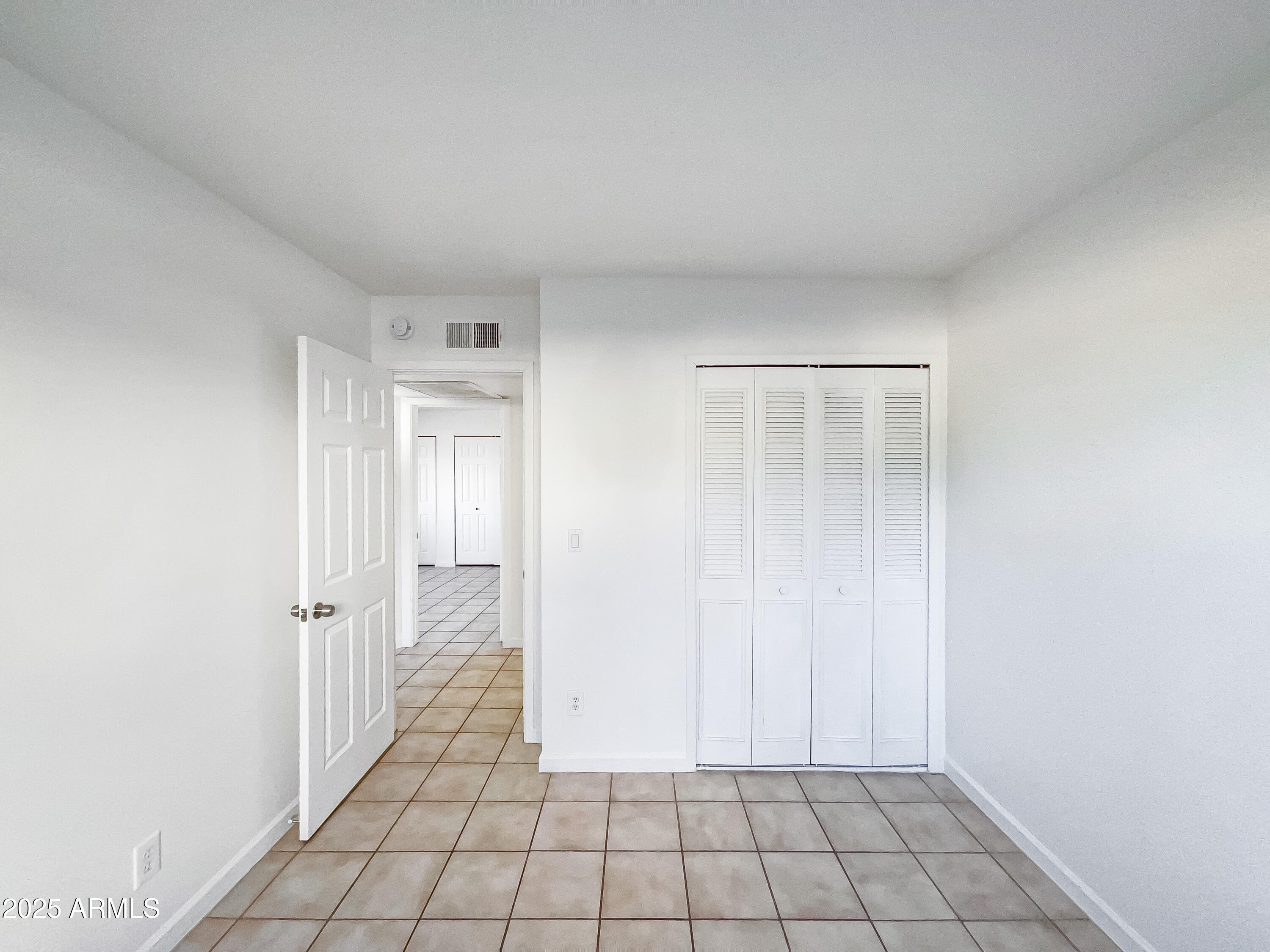 4244 E SAINT CATHERINE Avenue