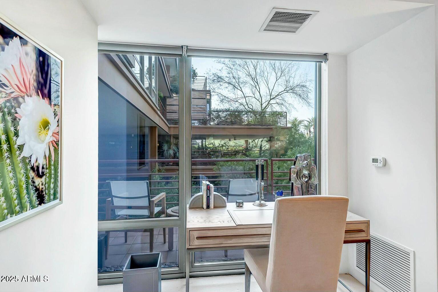 7121 E RANCHO VISTA Drive 2002