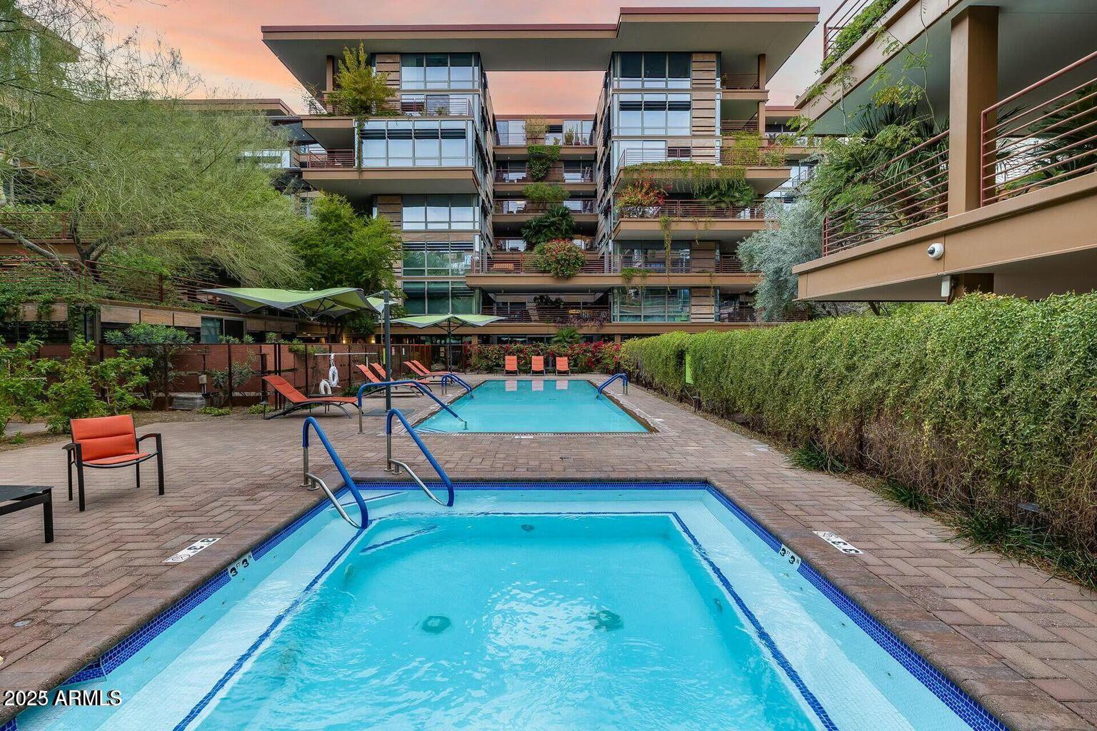 7121 E RANCHO VISTA Drive 2002