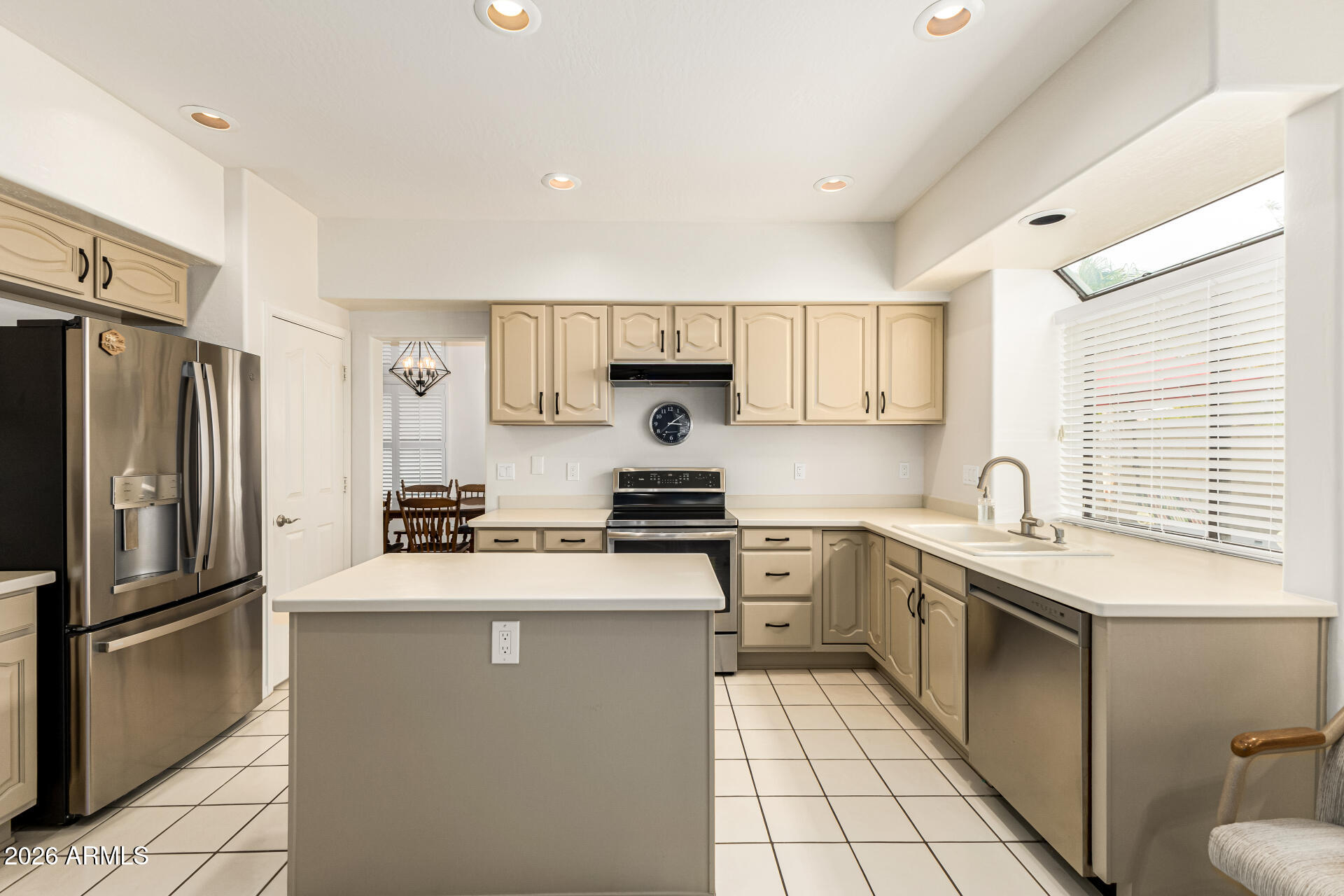 5622 W ASTER Drive