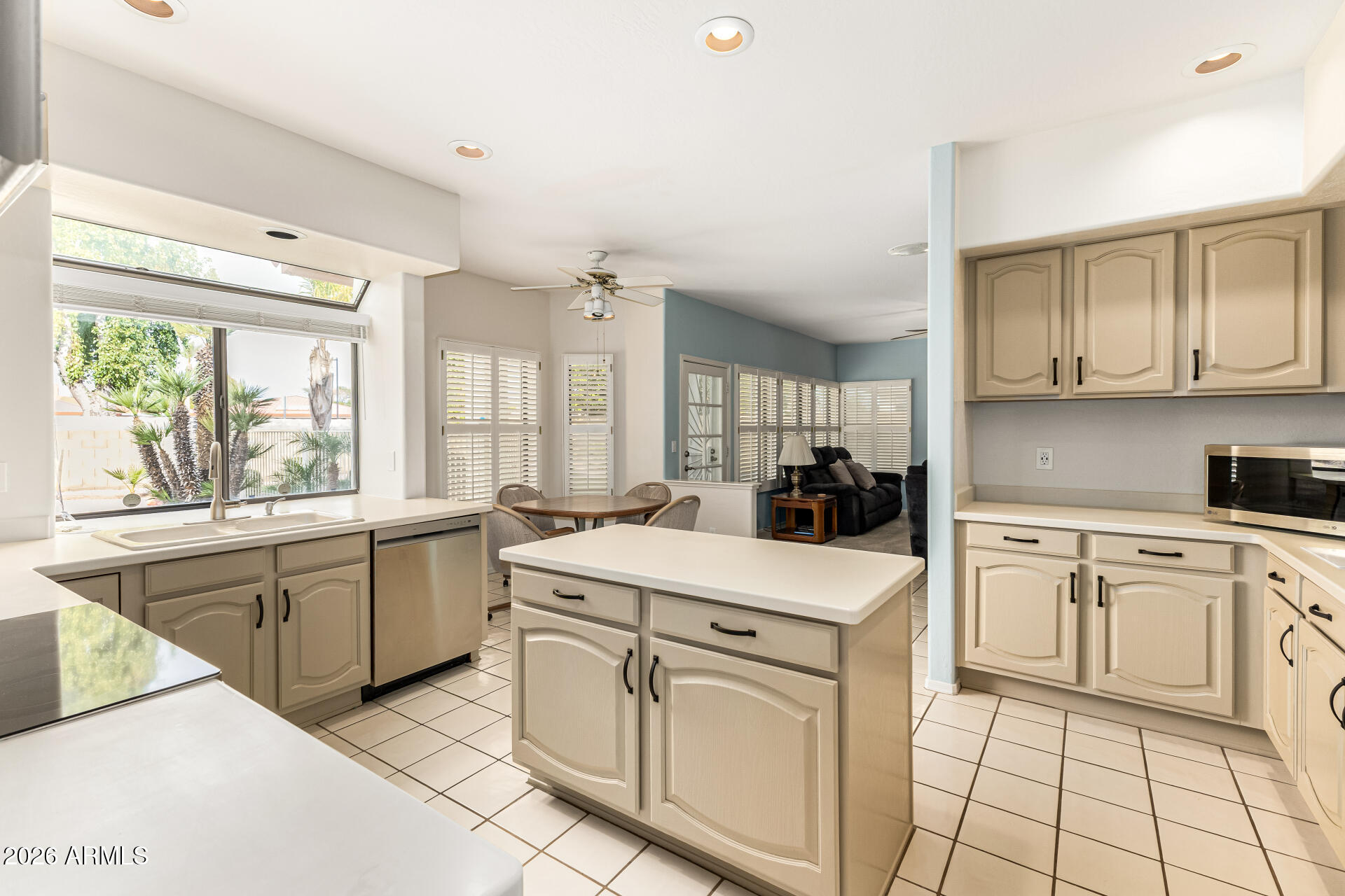 5622 W ASTER Drive
