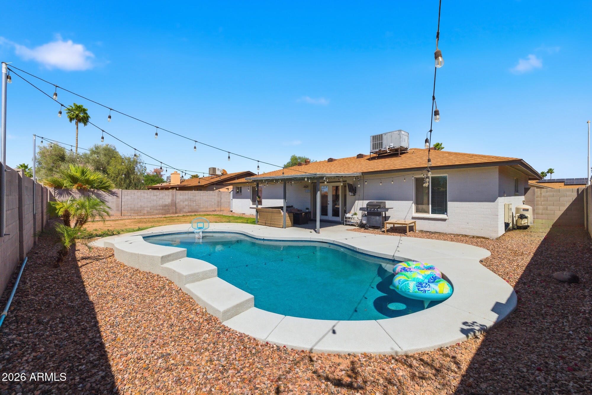 915 W LOUGHLIN Drive