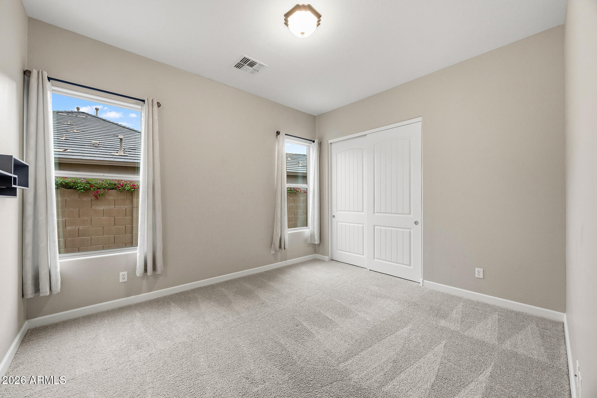 6101 E SIENNA BOUQUET Place