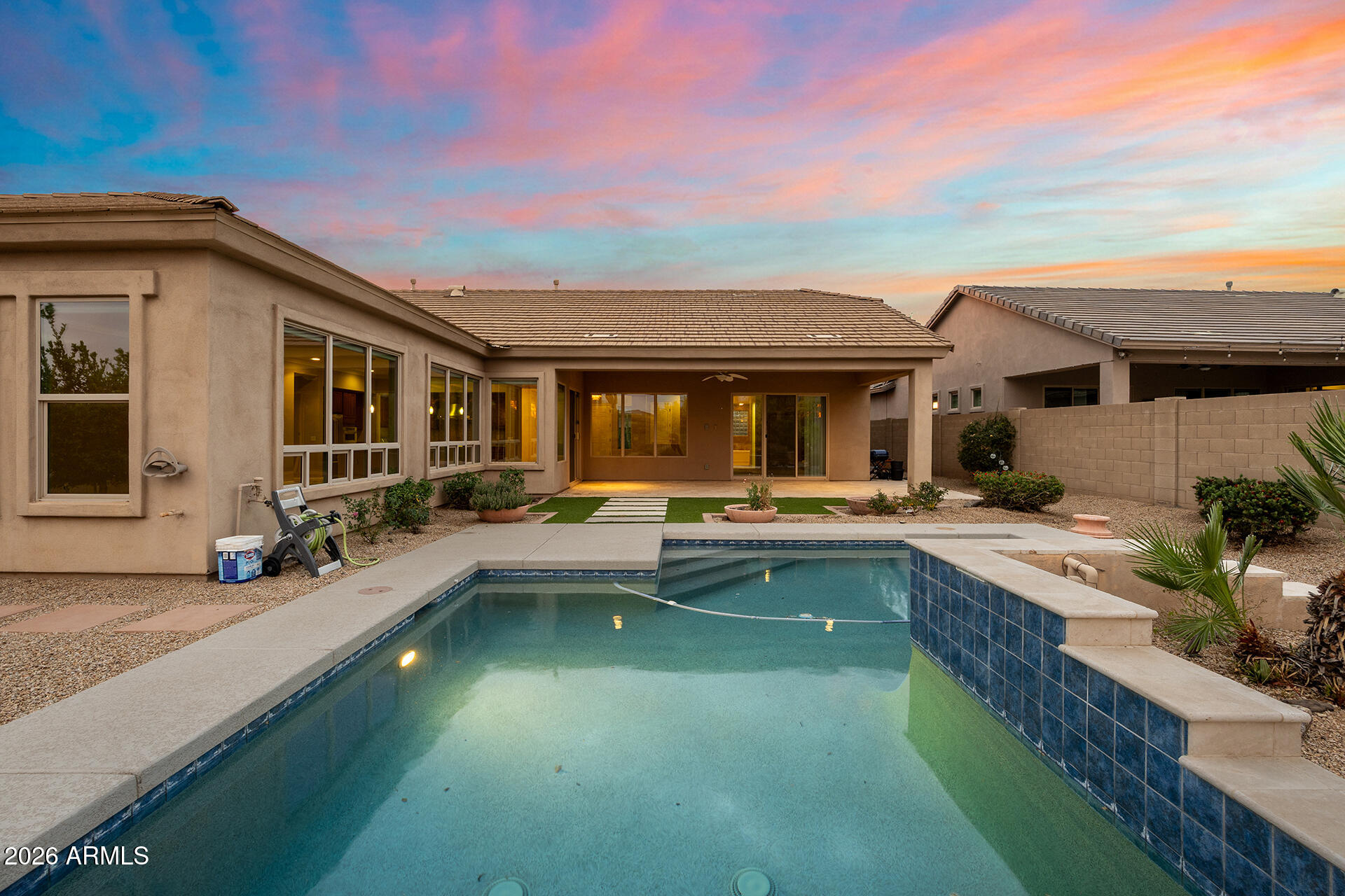 6101 E SIENNA BOUQUET Place