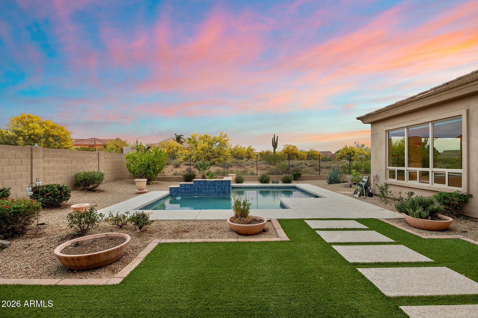 6101 E SIENNA BOUQUET Place