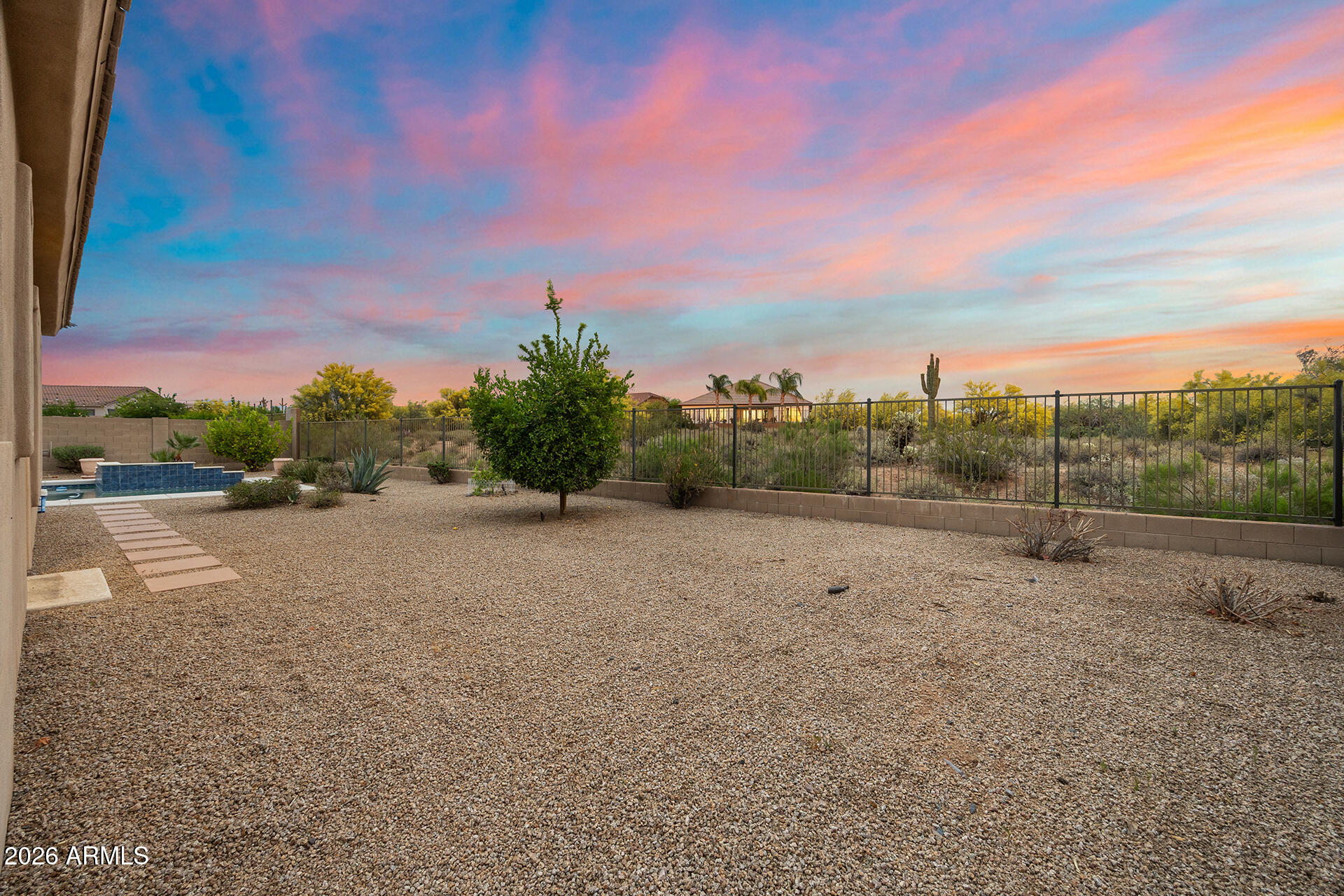 6101 E SIENNA BOUQUET Place