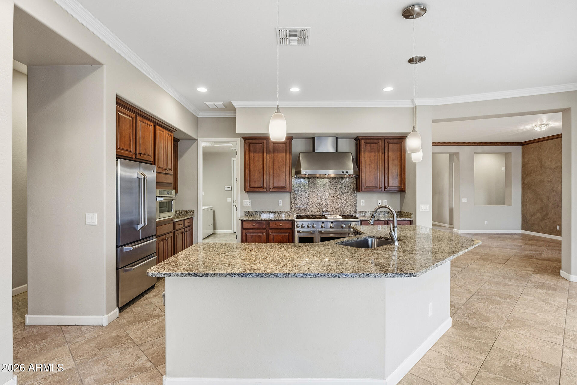 6101 E SIENNA BOUQUET Place