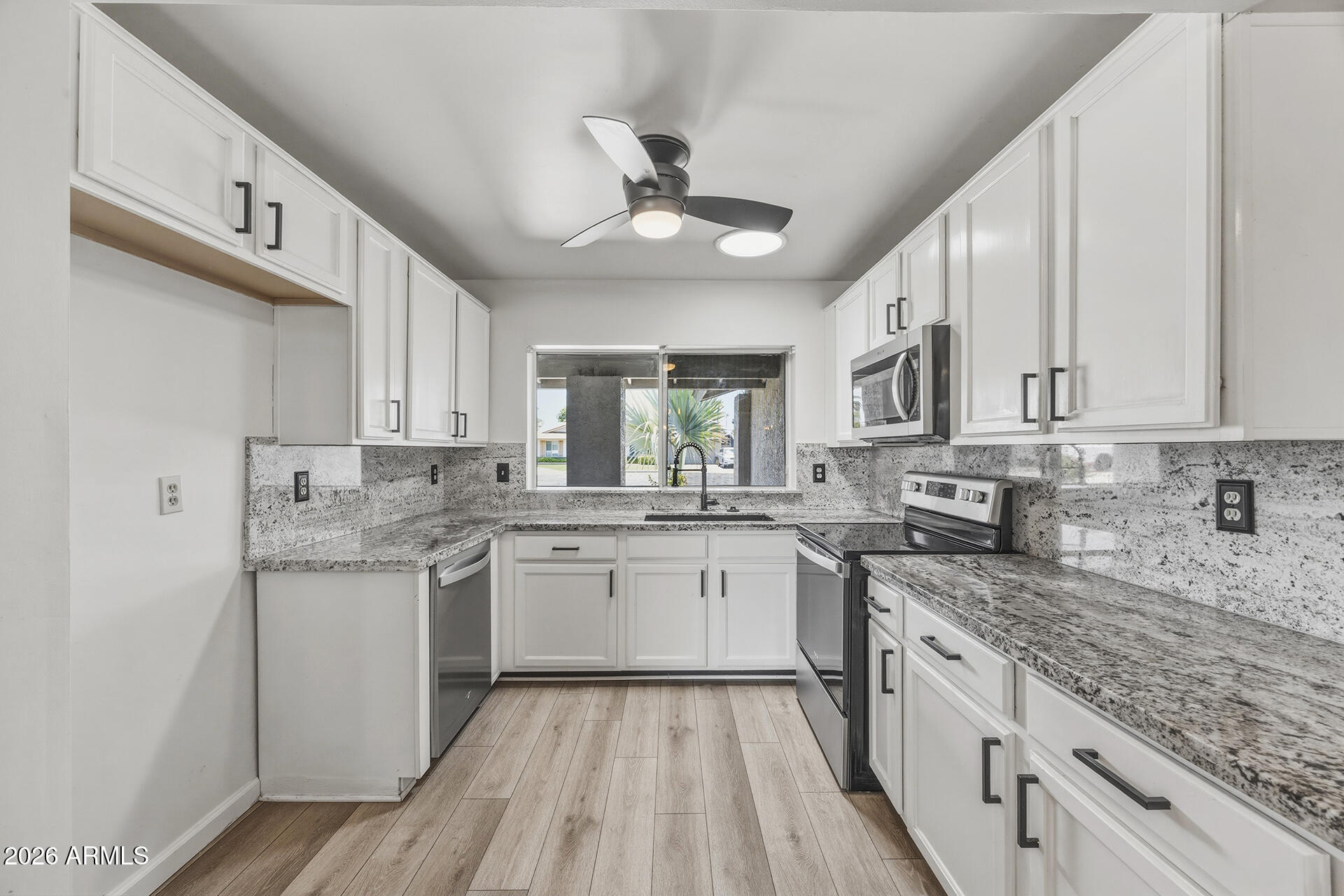 2522 W OLLA Circle