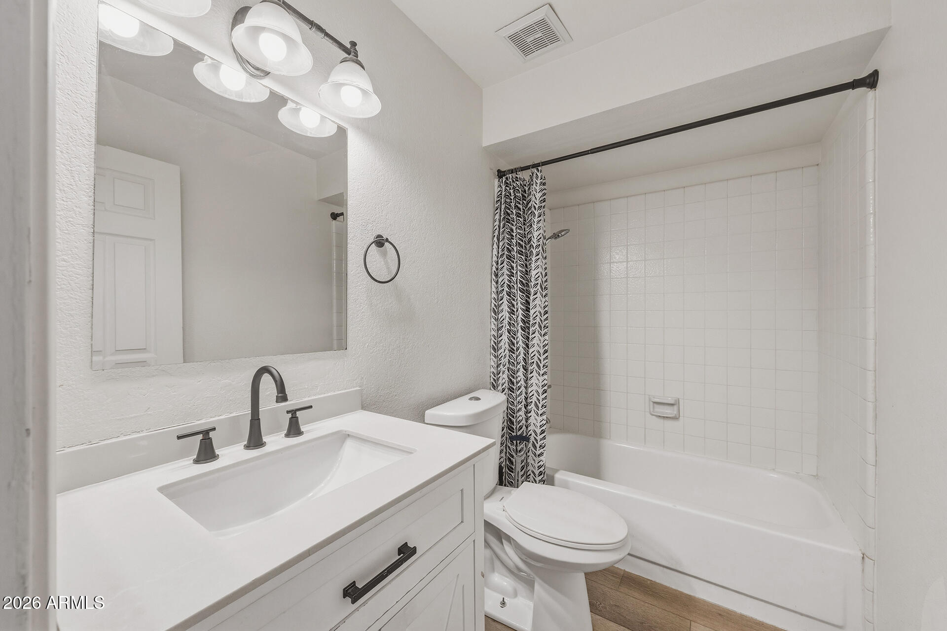 2522 W OLLA Circle