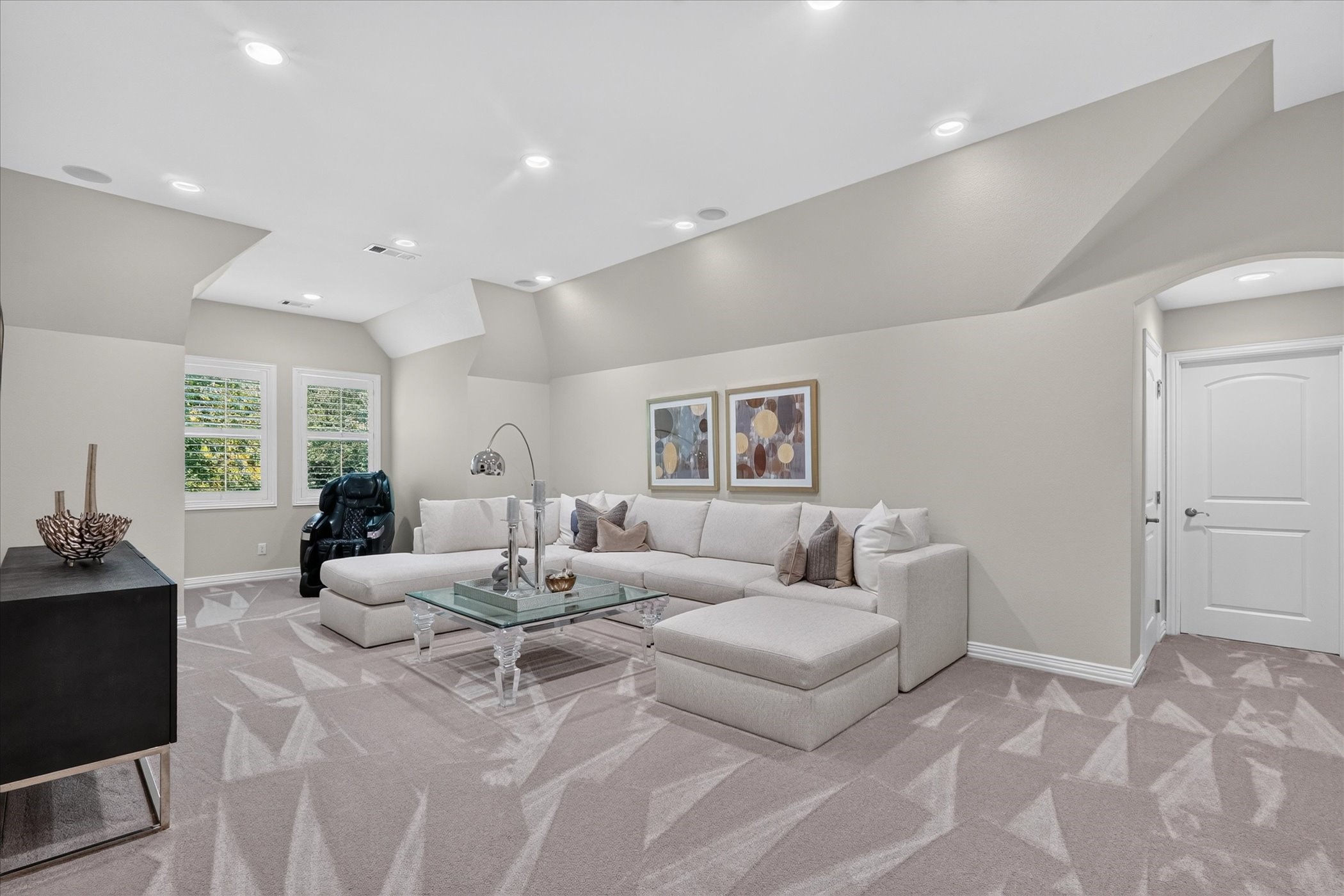 9432 Thornberry Lane
