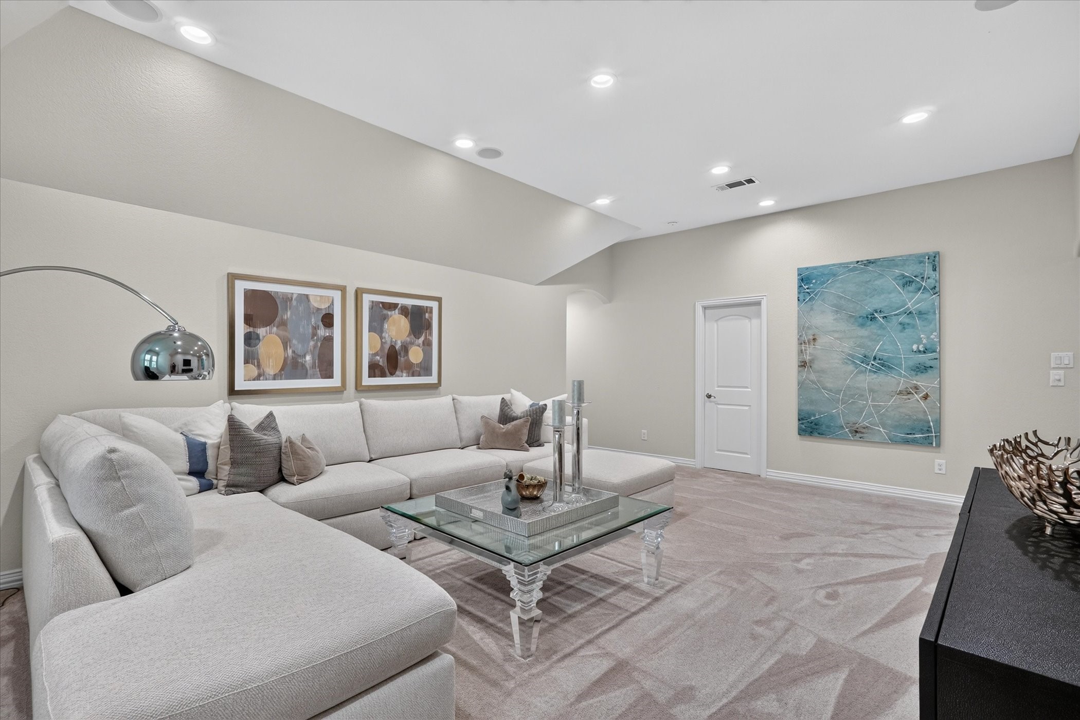 9432 Thornberry Lane