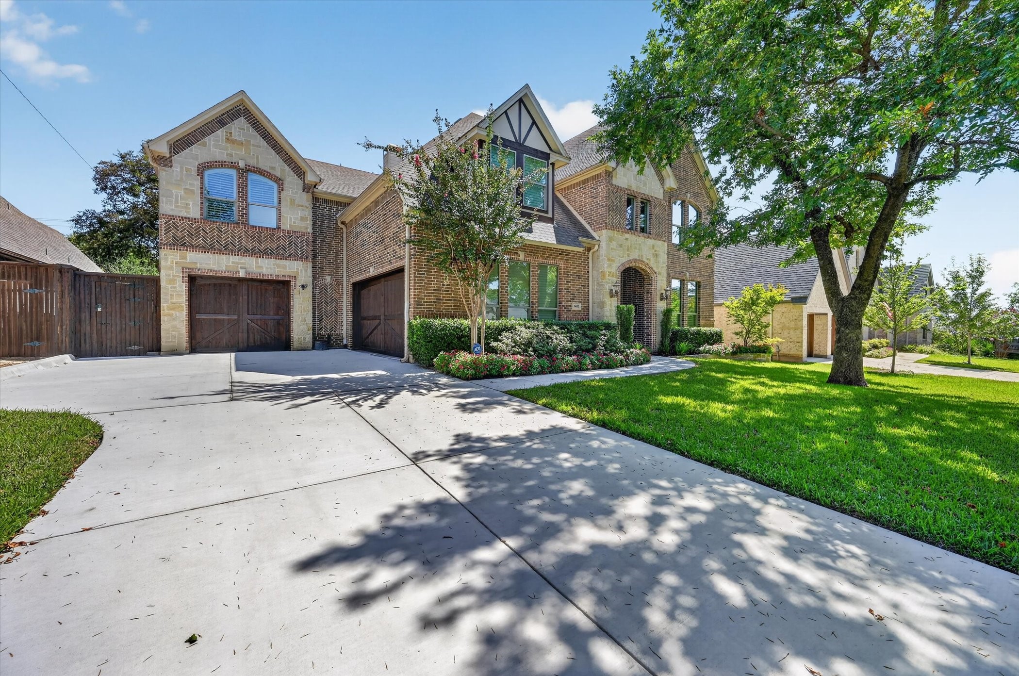 9432 Thornberry Lane