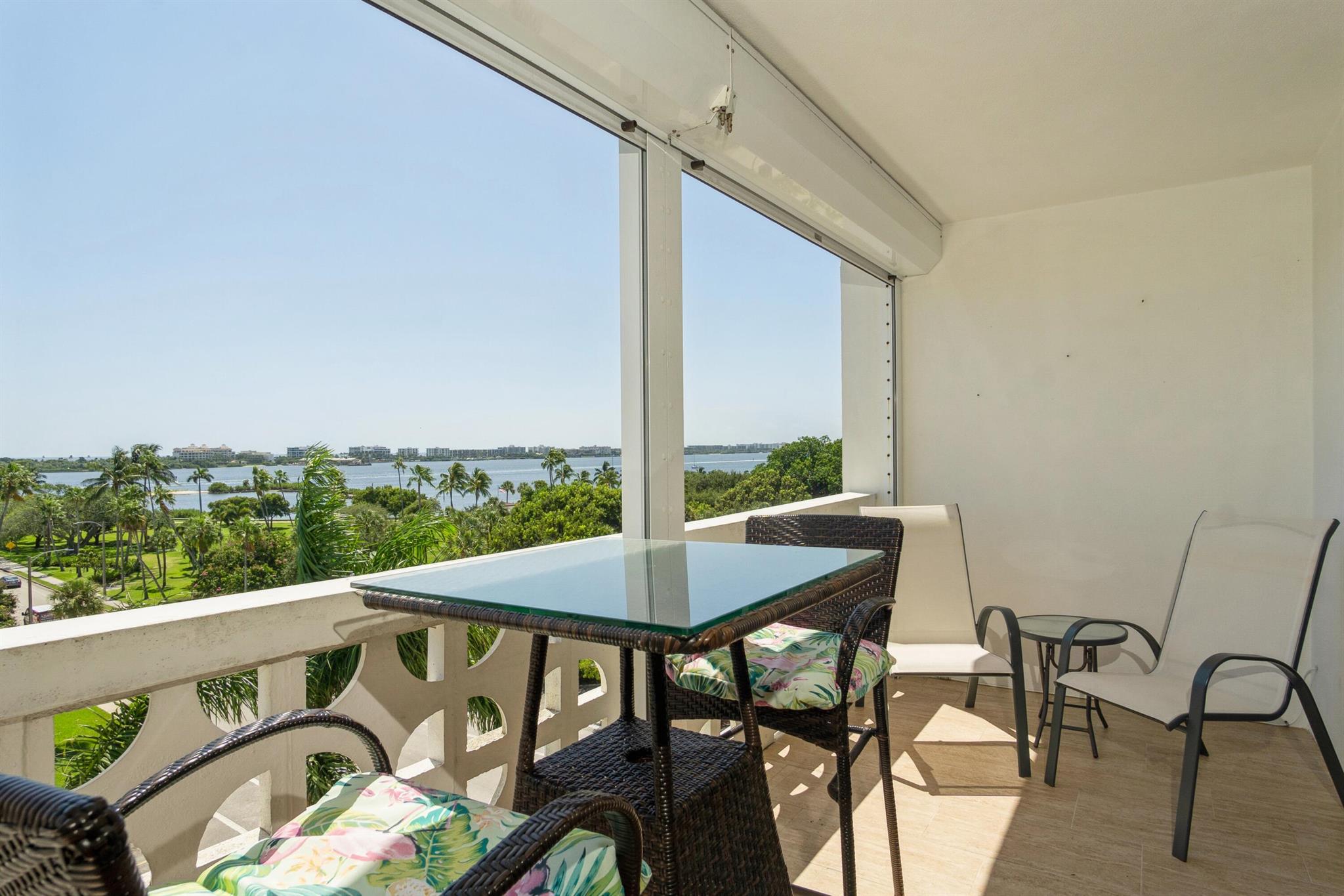 1 N Golfview Road Unit: 702