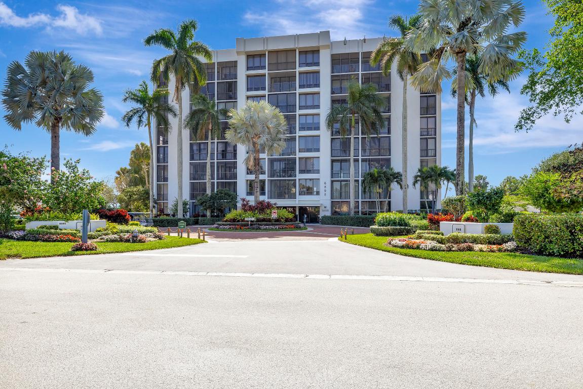 6895 Willow Wood Drive Unit: 1044