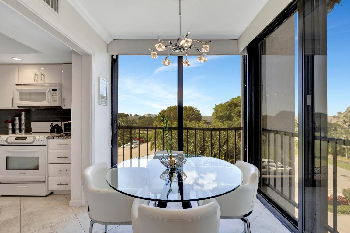 6895 Willow Wood Drive Unit: 1044