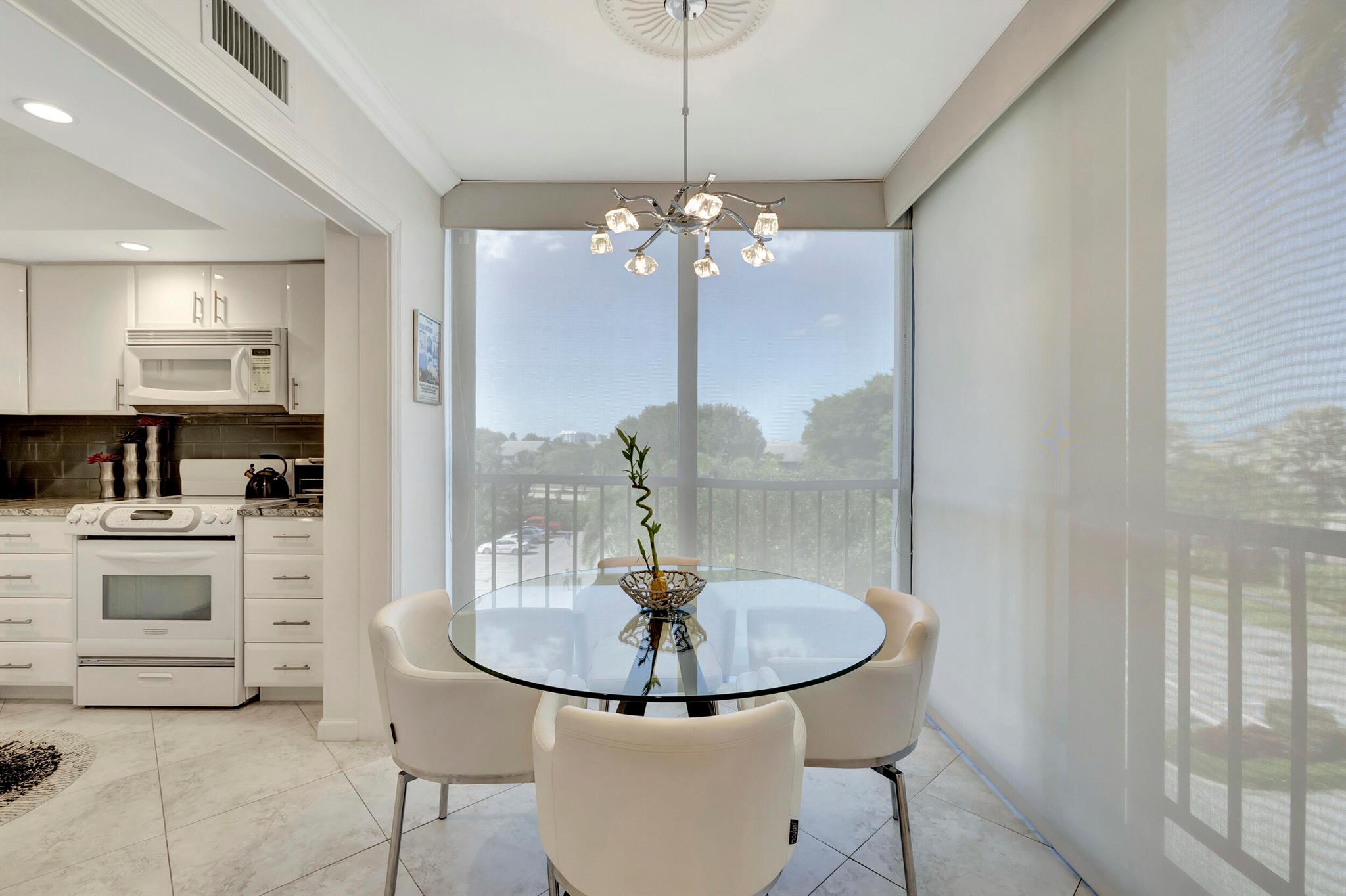 6895 Willow Wood Drive Unit: 1044