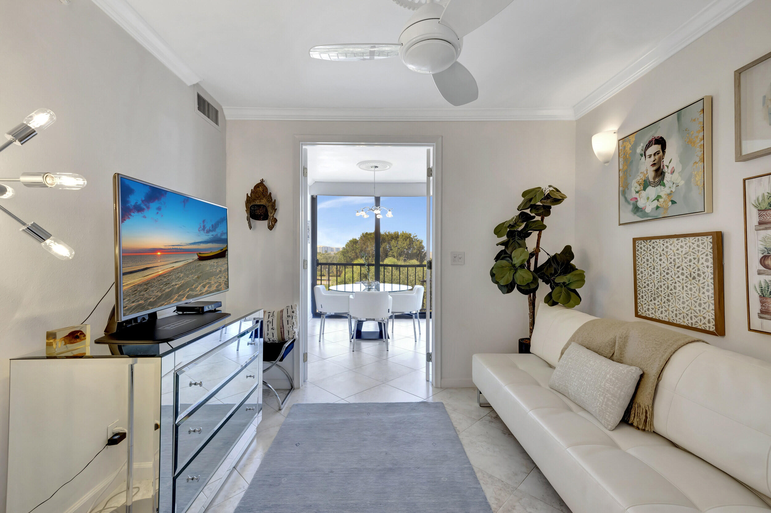 6895 Willow Wood Drive Unit: 1044