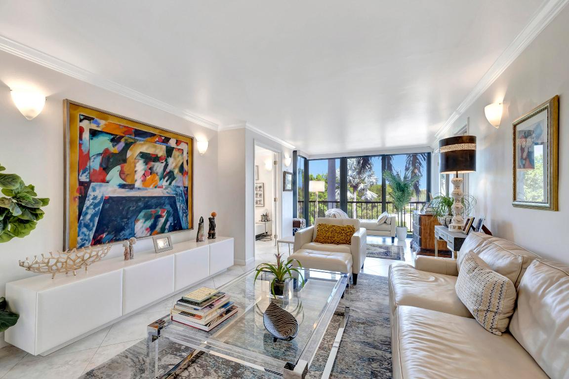 6895 Willow Wood Drive Unit: 1044