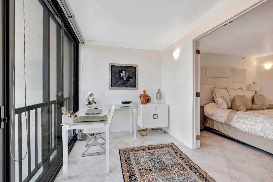 6895 Willow Wood Drive Unit: 1044