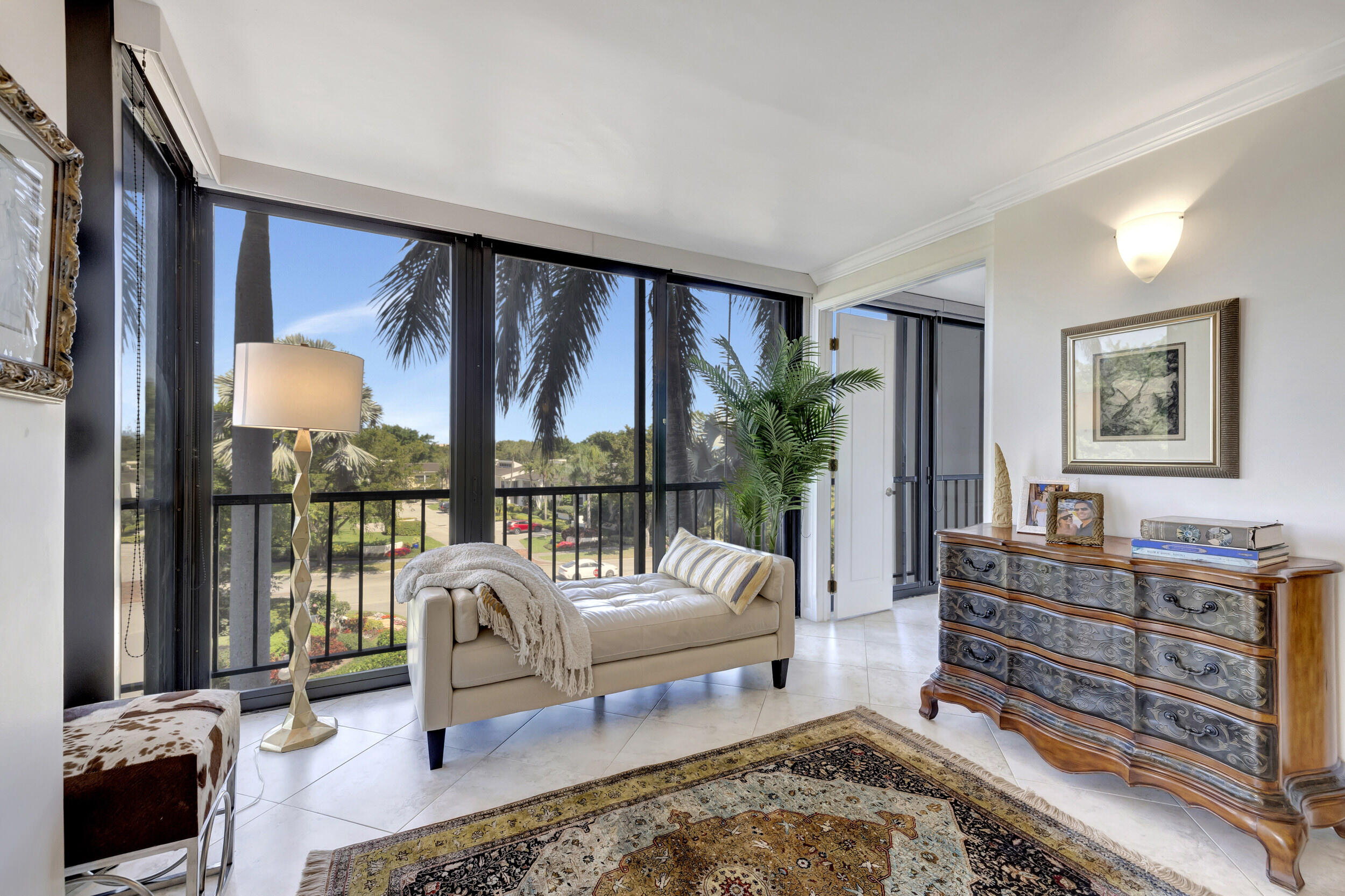 6895 Willow Wood Drive Unit: 1044