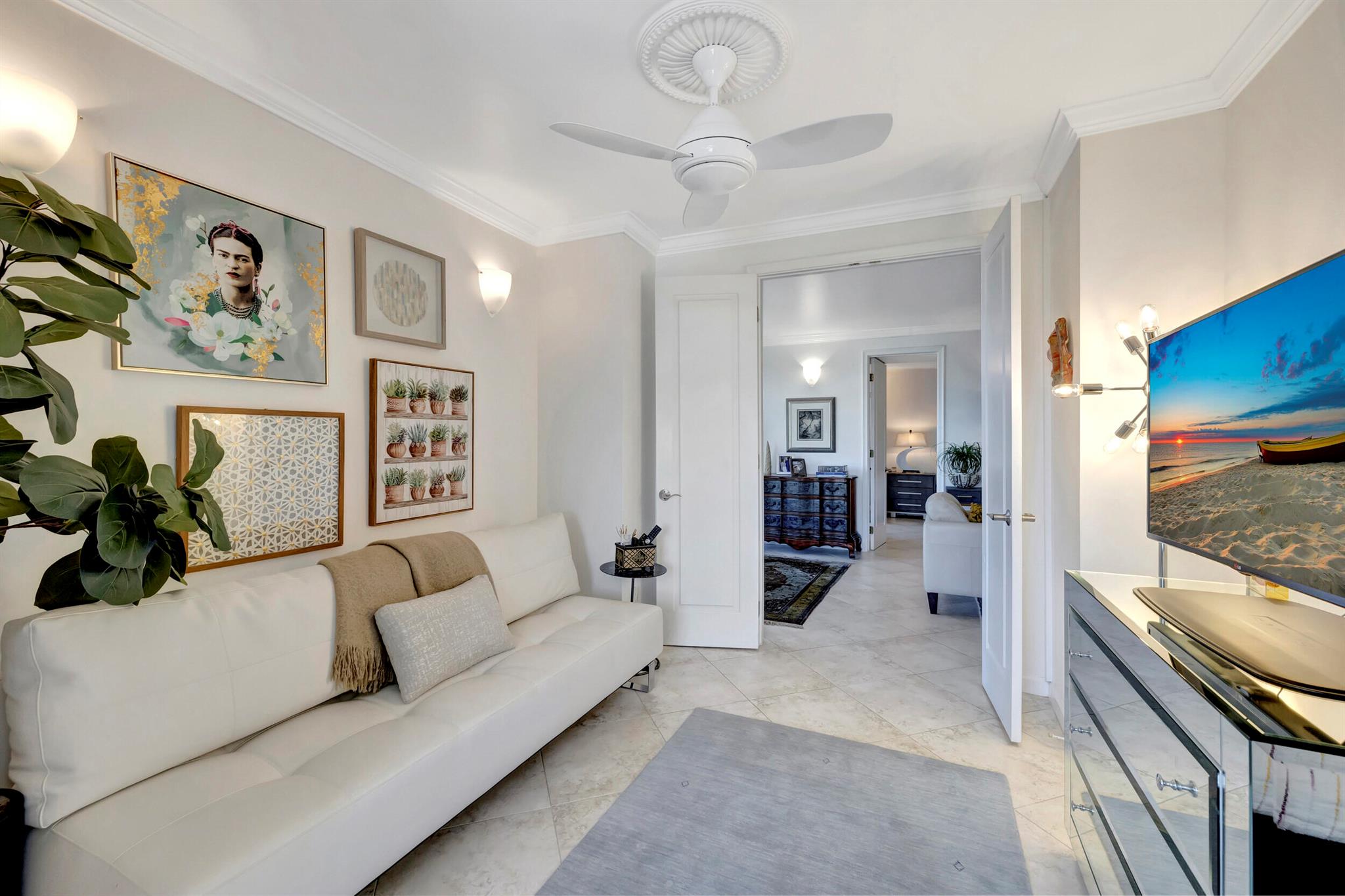 6895 Willow Wood Drive Unit: 1044