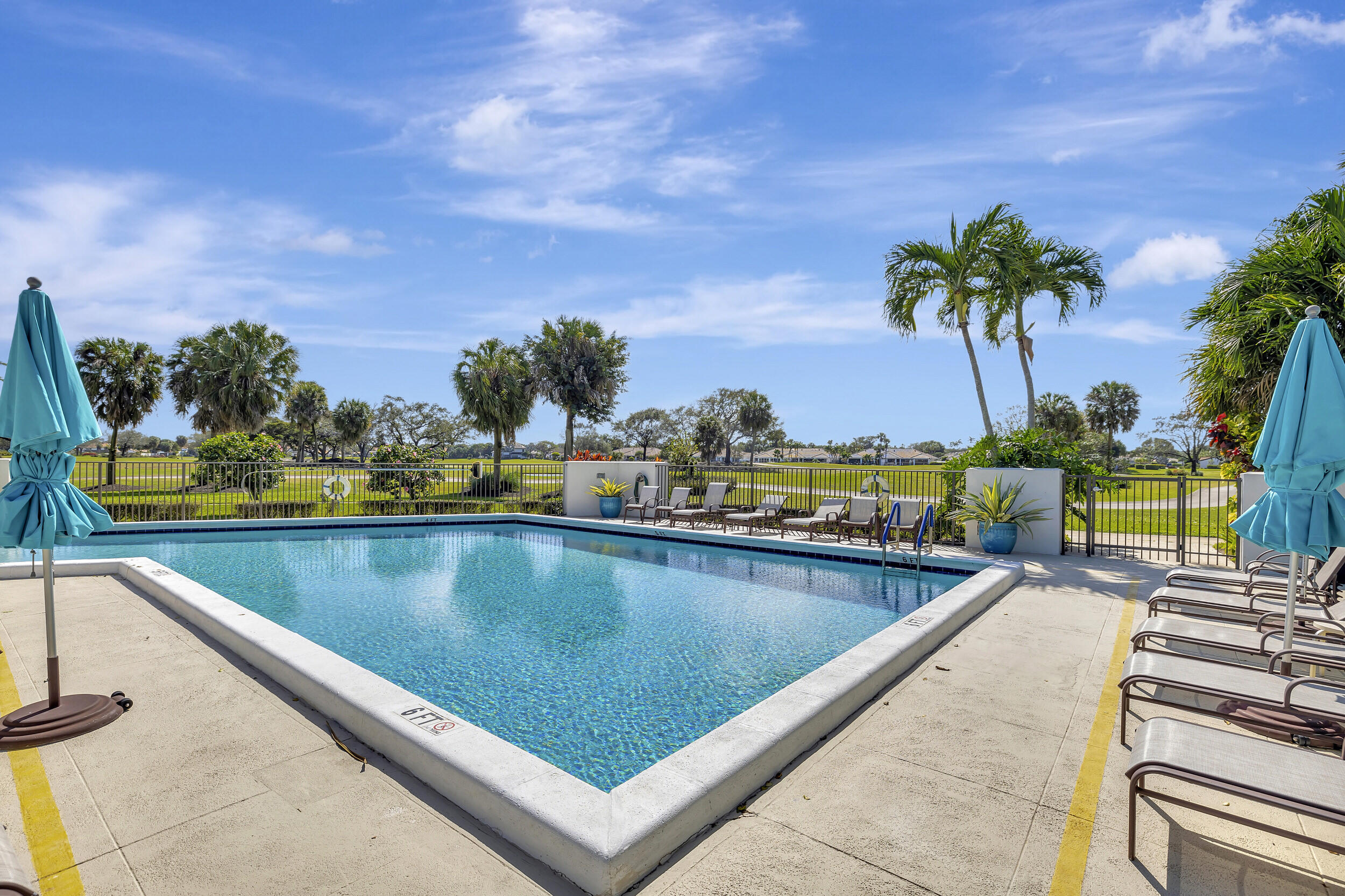 6895 Willow Wood Drive Unit: 1044