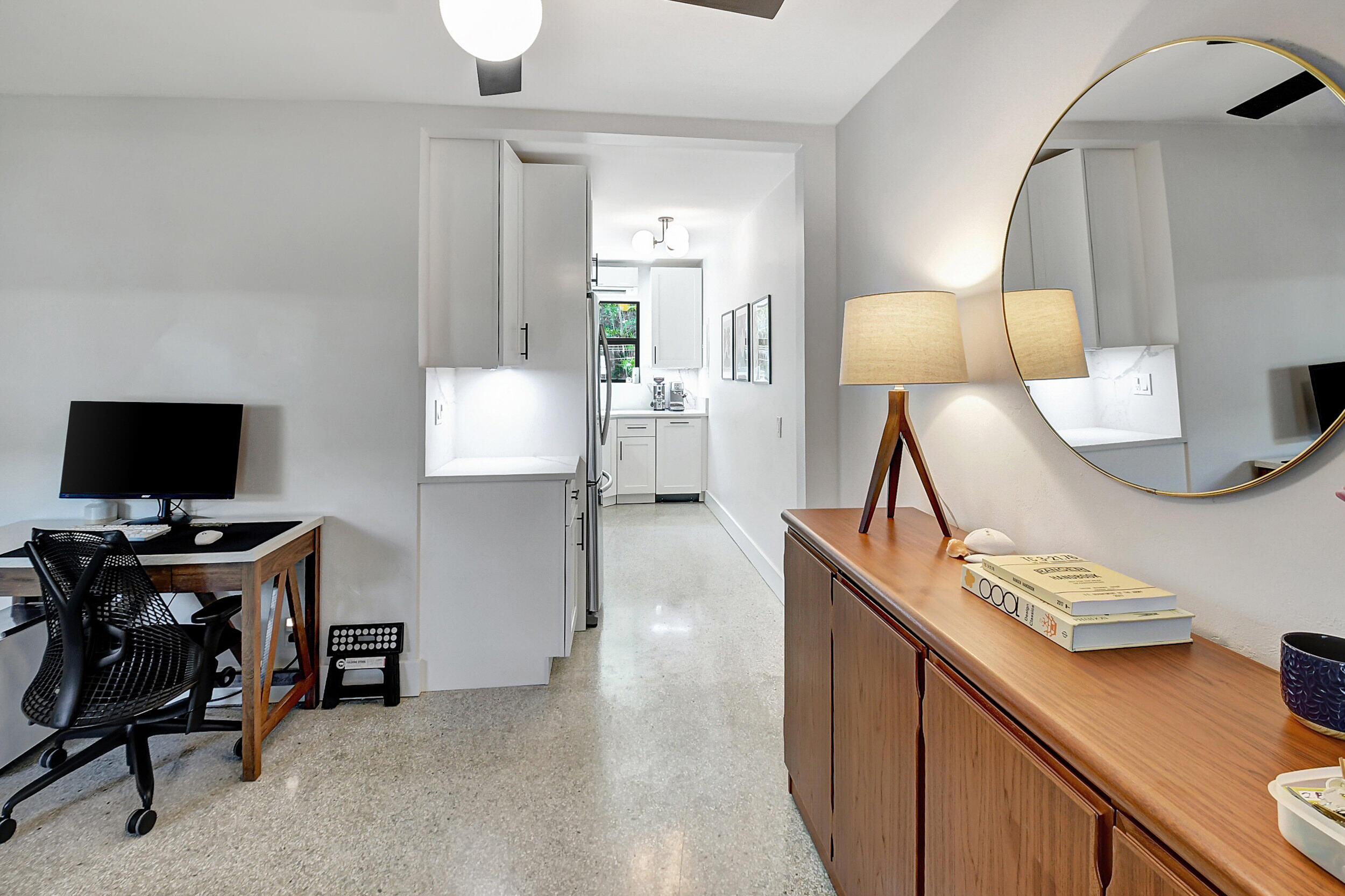 116 NE 7th Avenue 1b