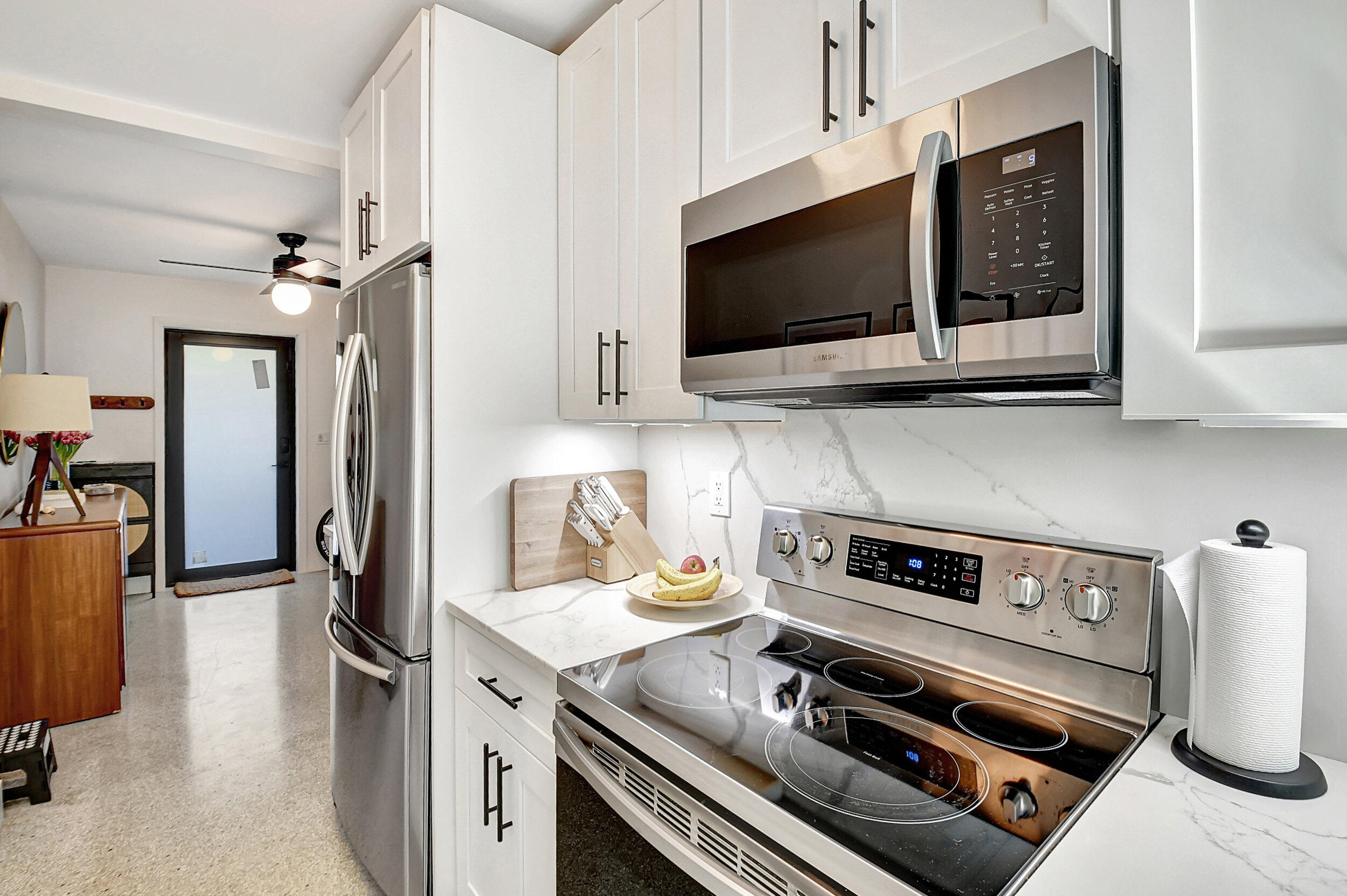 116 NE 7th Avenue 1b