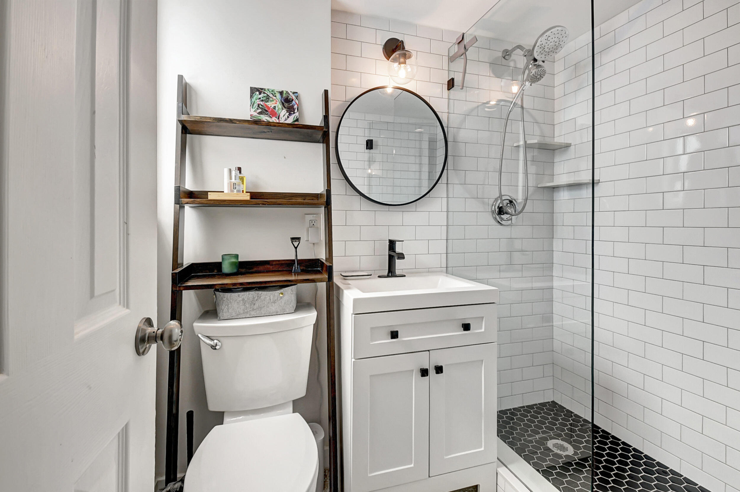 116 NE 7th Avenue 1b