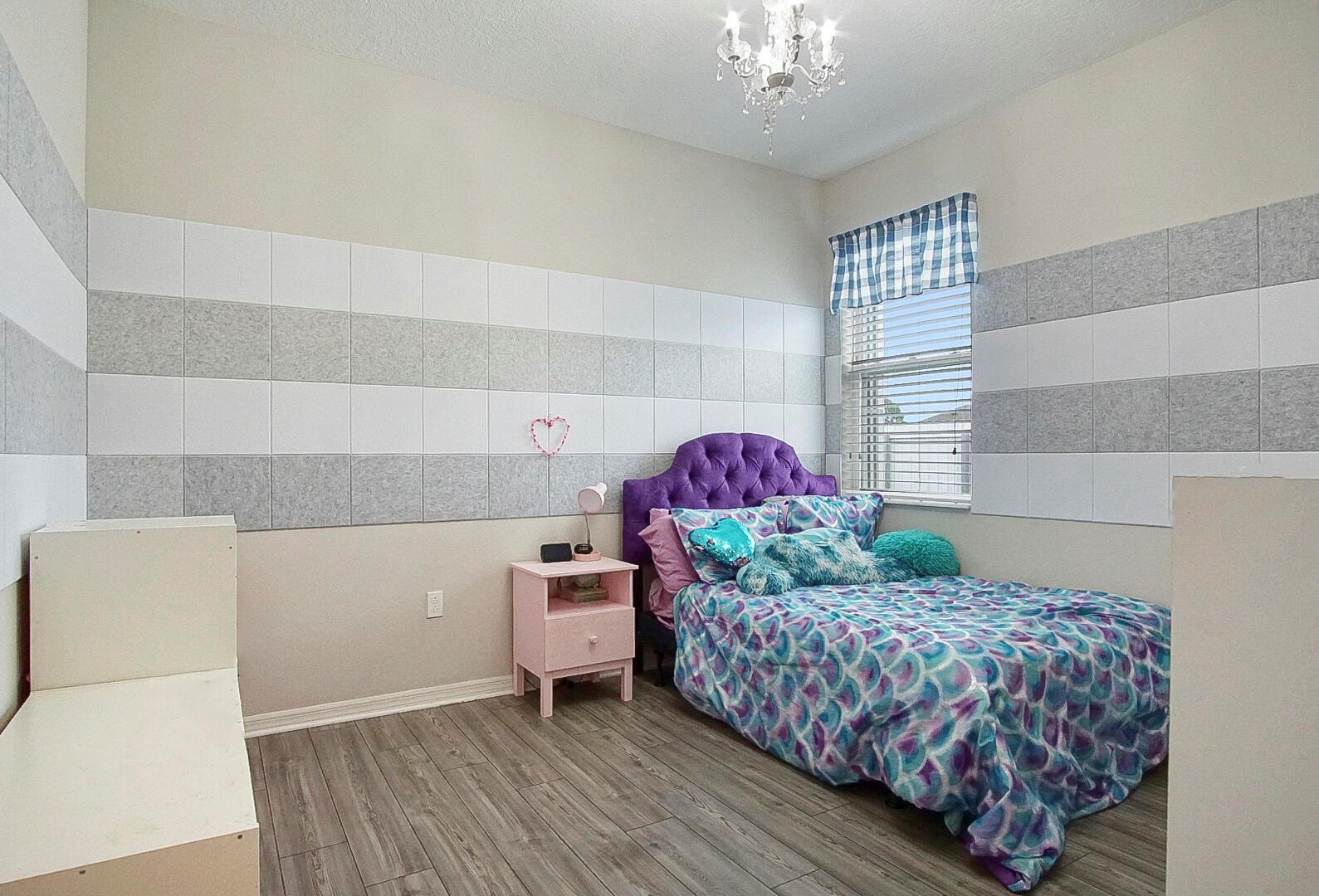 1033 SW Mccracken Avenue