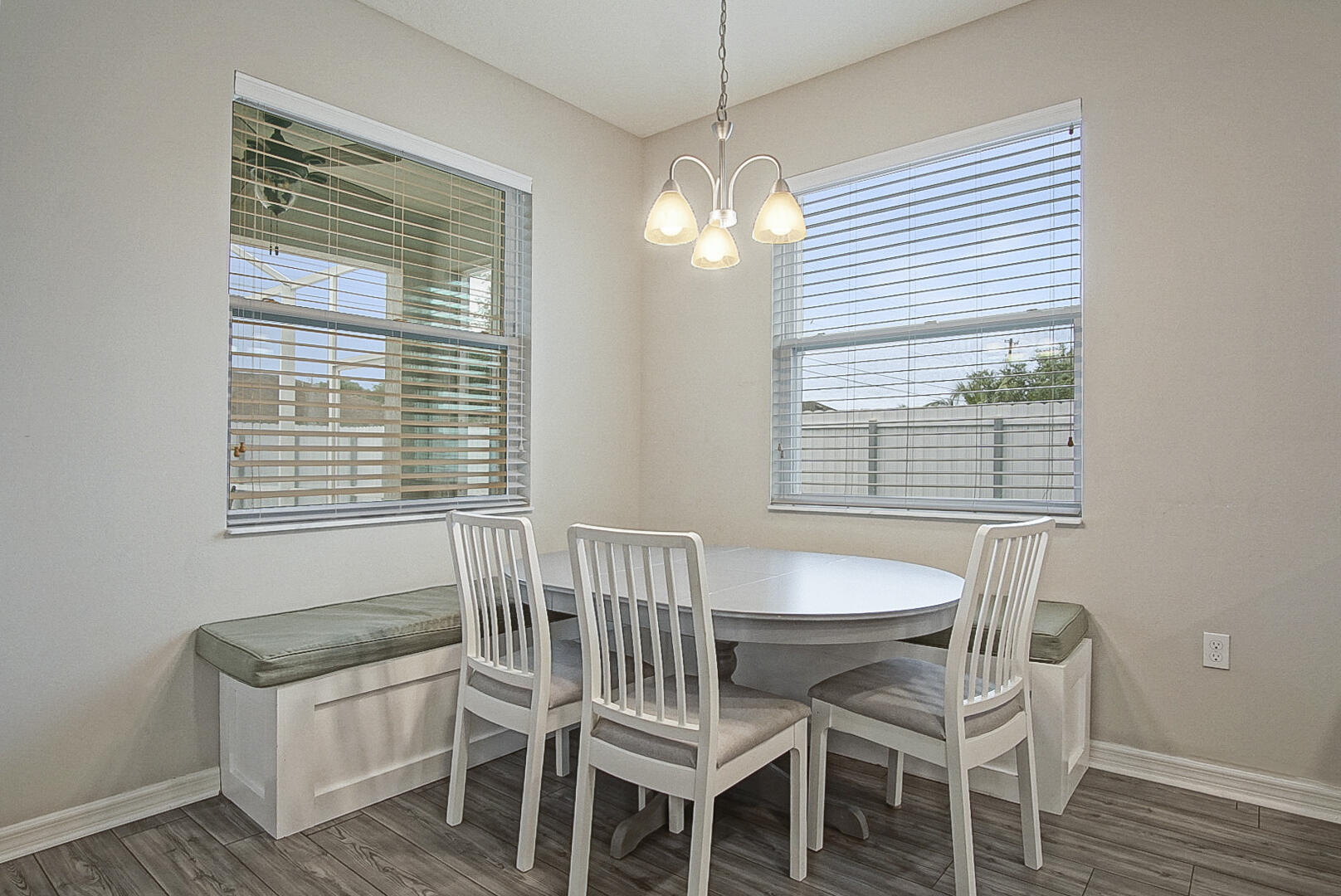 1033 SW Mccracken Avenue