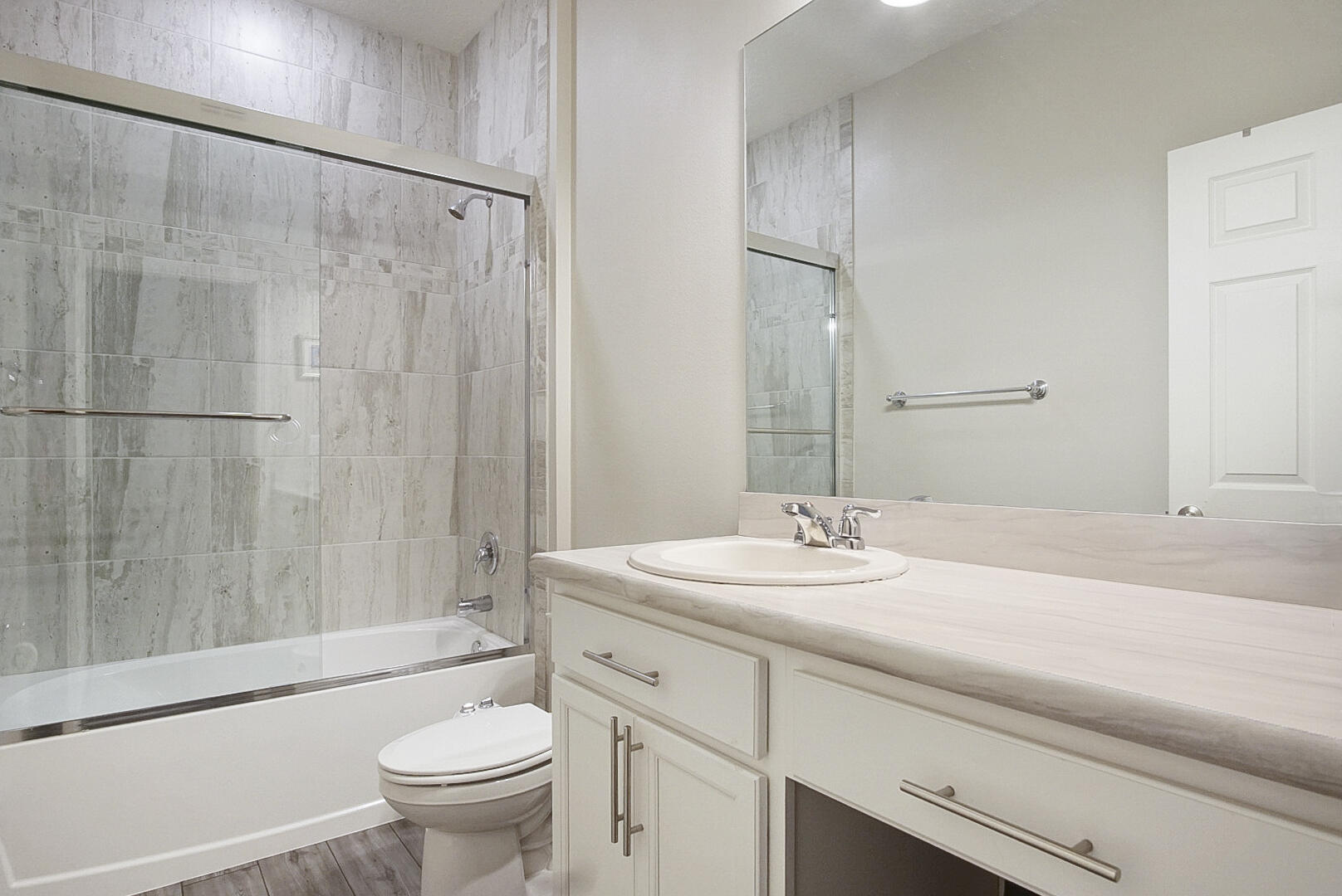 1033 SW Mccracken Avenue