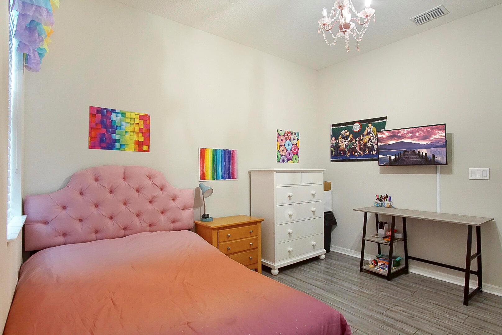 1033 SW Mccracken Avenue