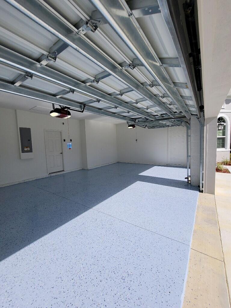 1033 SW Mccracken Avenue